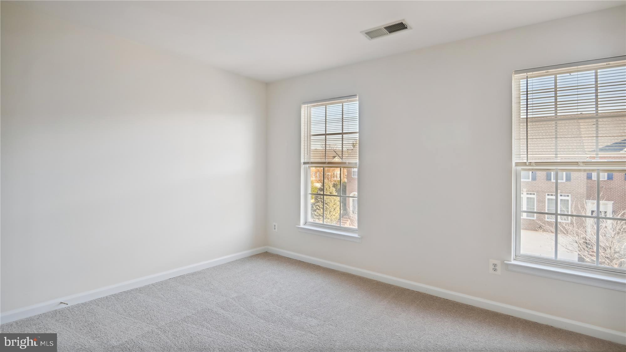 COTON COMMONS - Residential