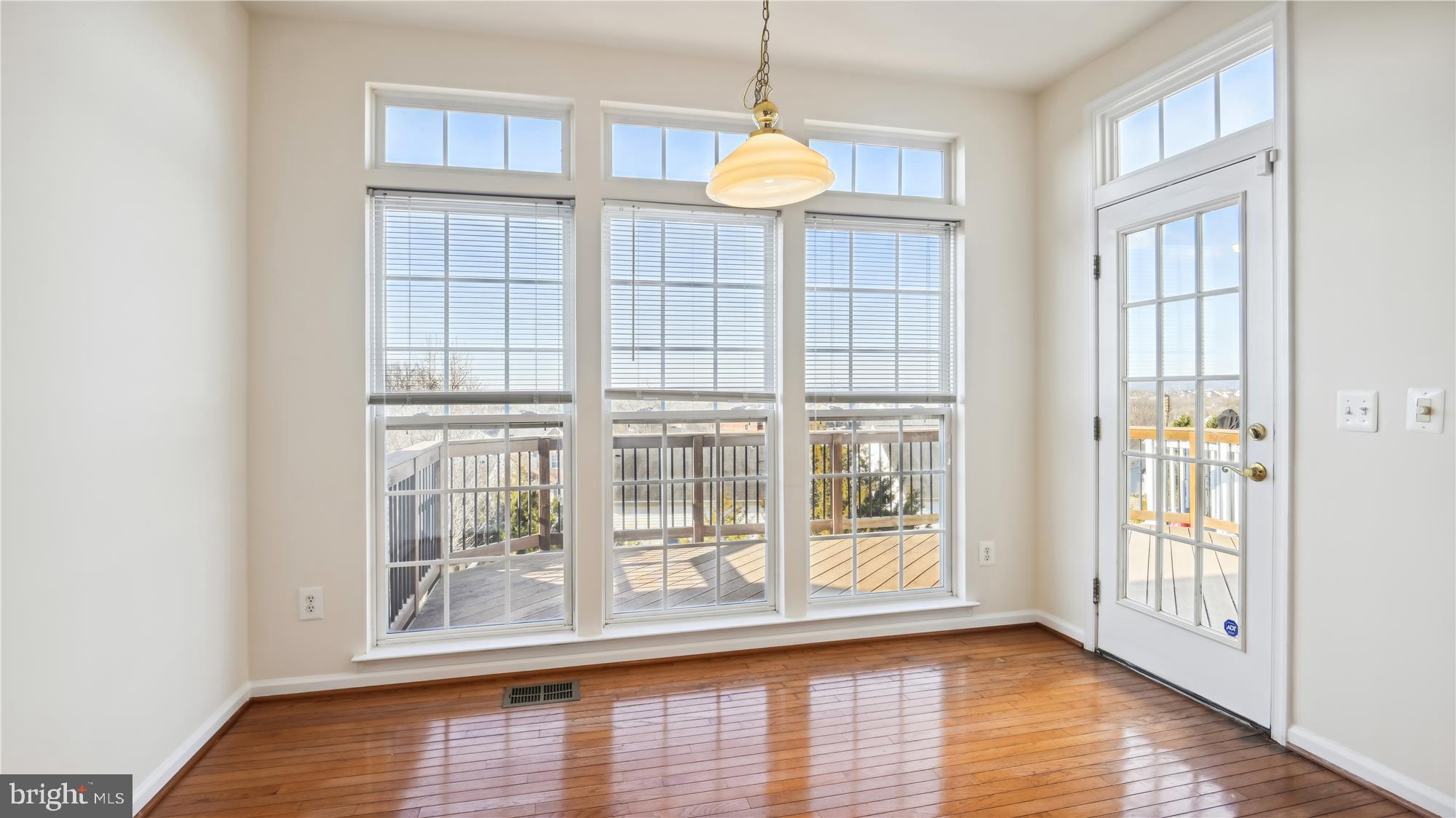 COTON COMMONS - Residential