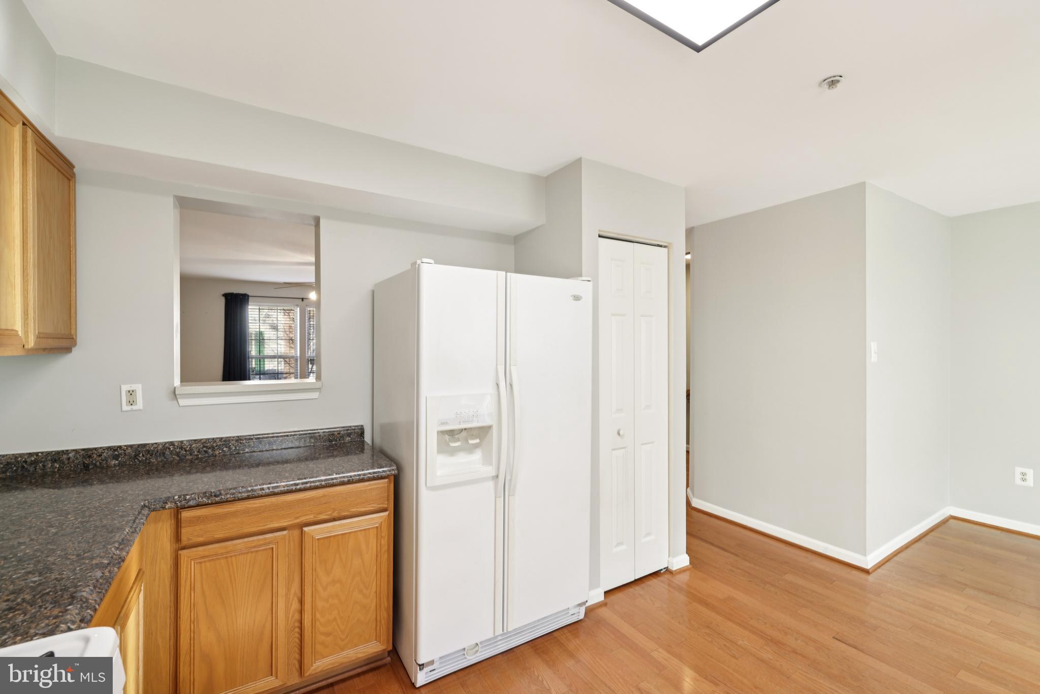 CROMWELL FOUNTAIN - Residential