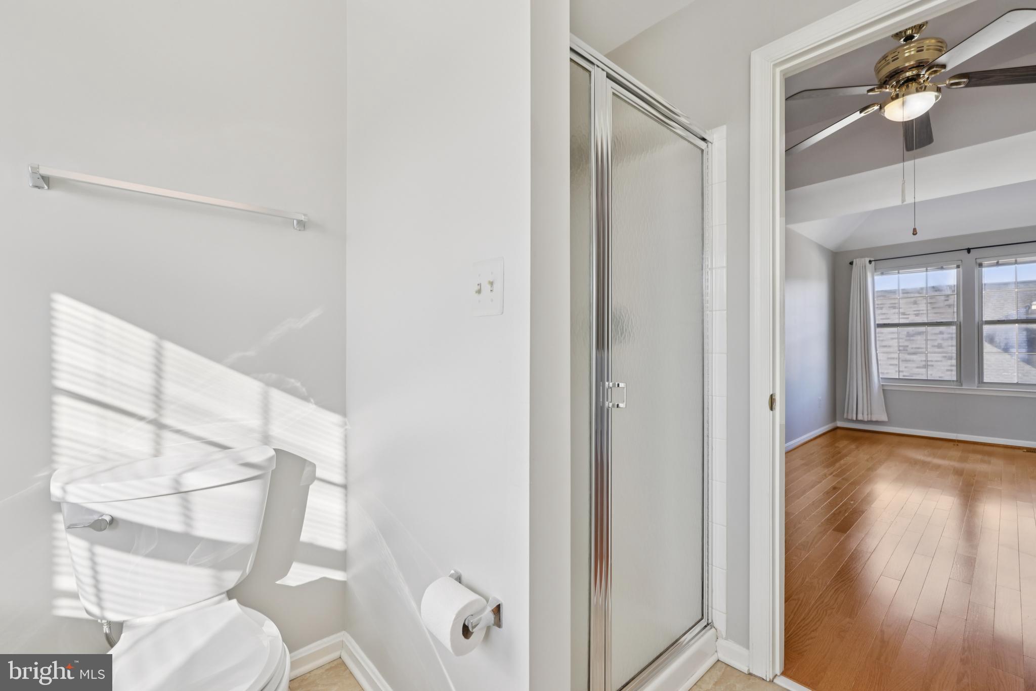 CROMWELL FOUNTAIN - Residential