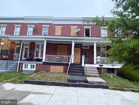 Townhouse For Sale - 2222 Walbrook Avenue<br/> BALTIMORE, MD 21216