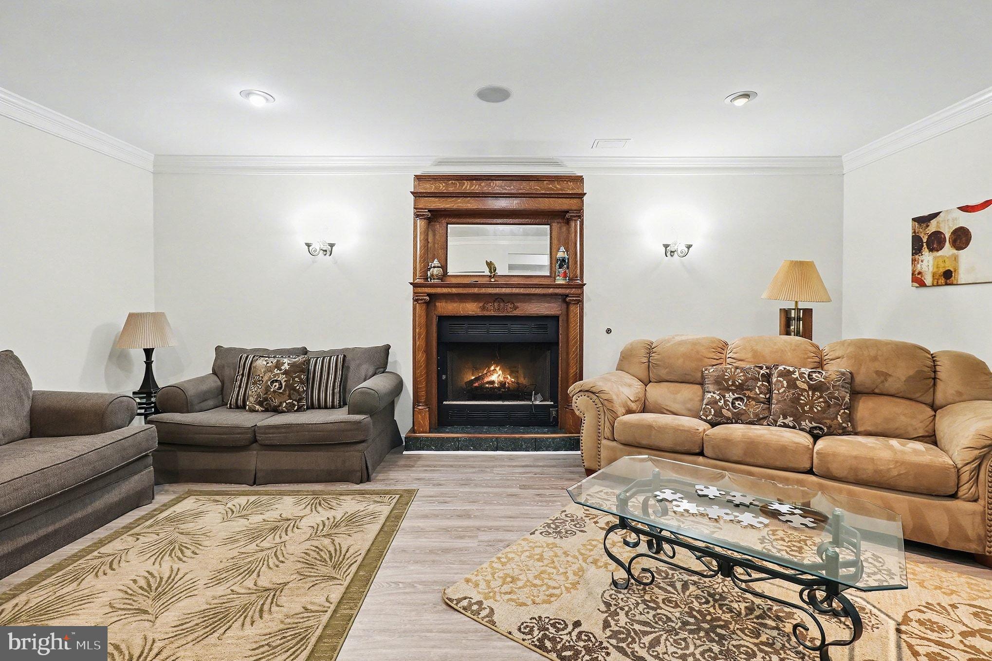 KELLYS LANDING - Residential