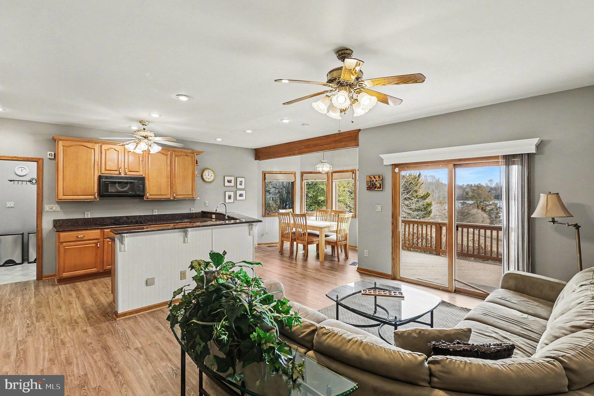 KELLYS LANDING - Residential