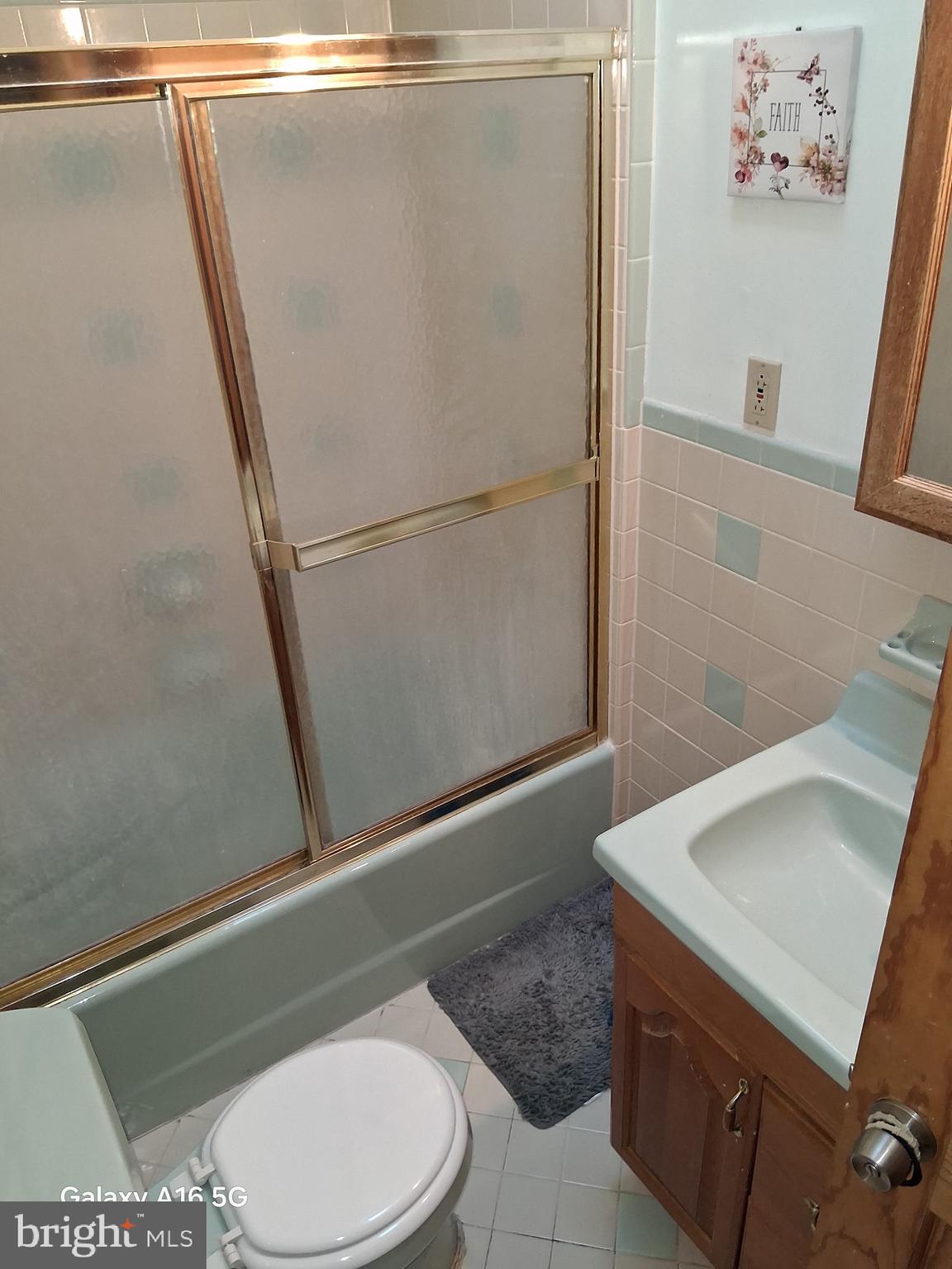 PHILADELPHIA (SOUTHWEST) - Residential