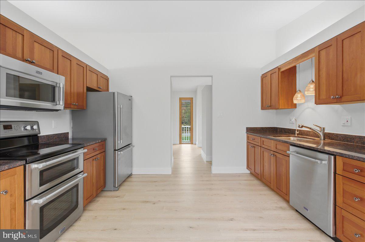 OLIVER ESTATES - Residential