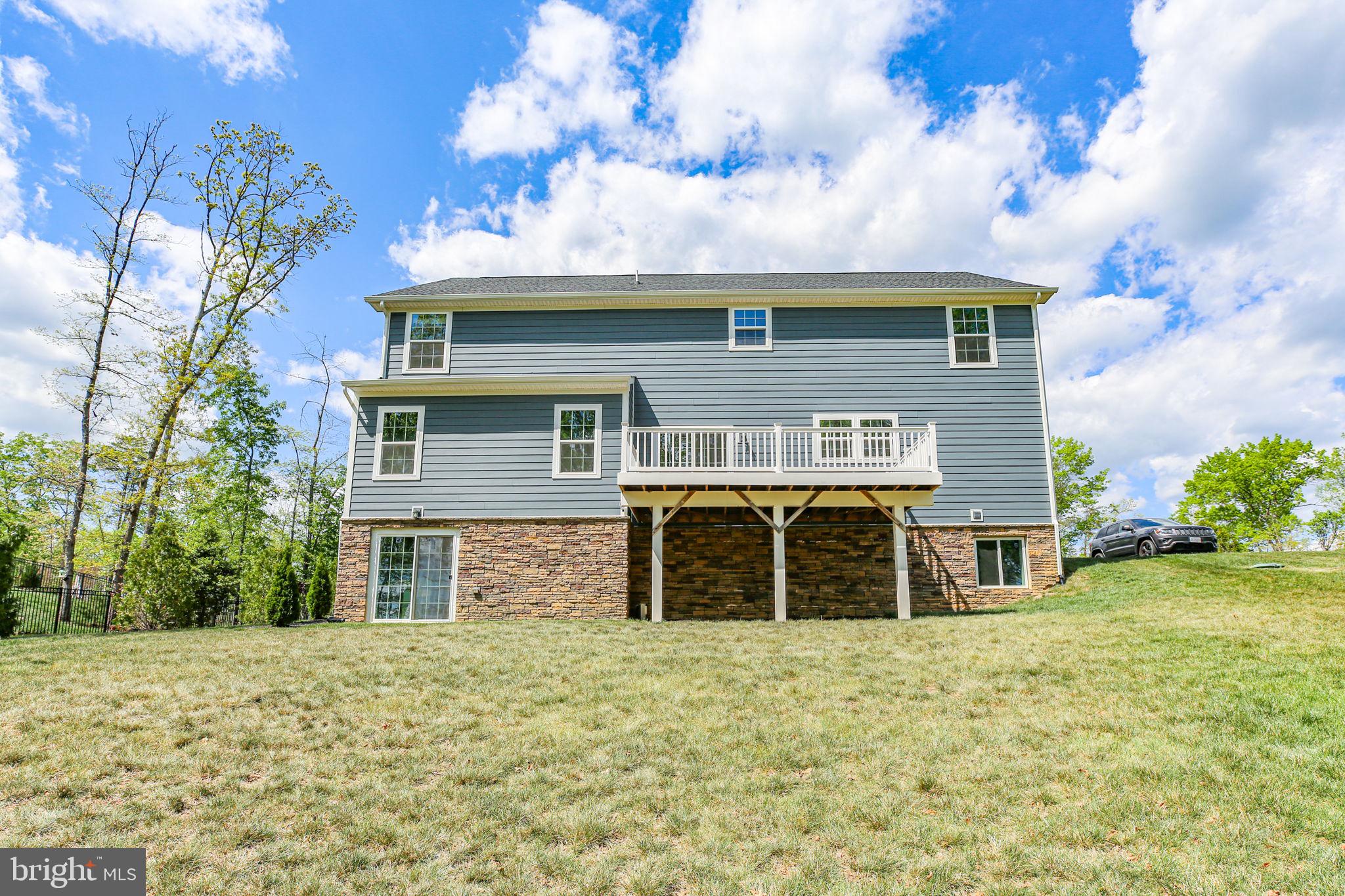 FAWN LAKE - Residential