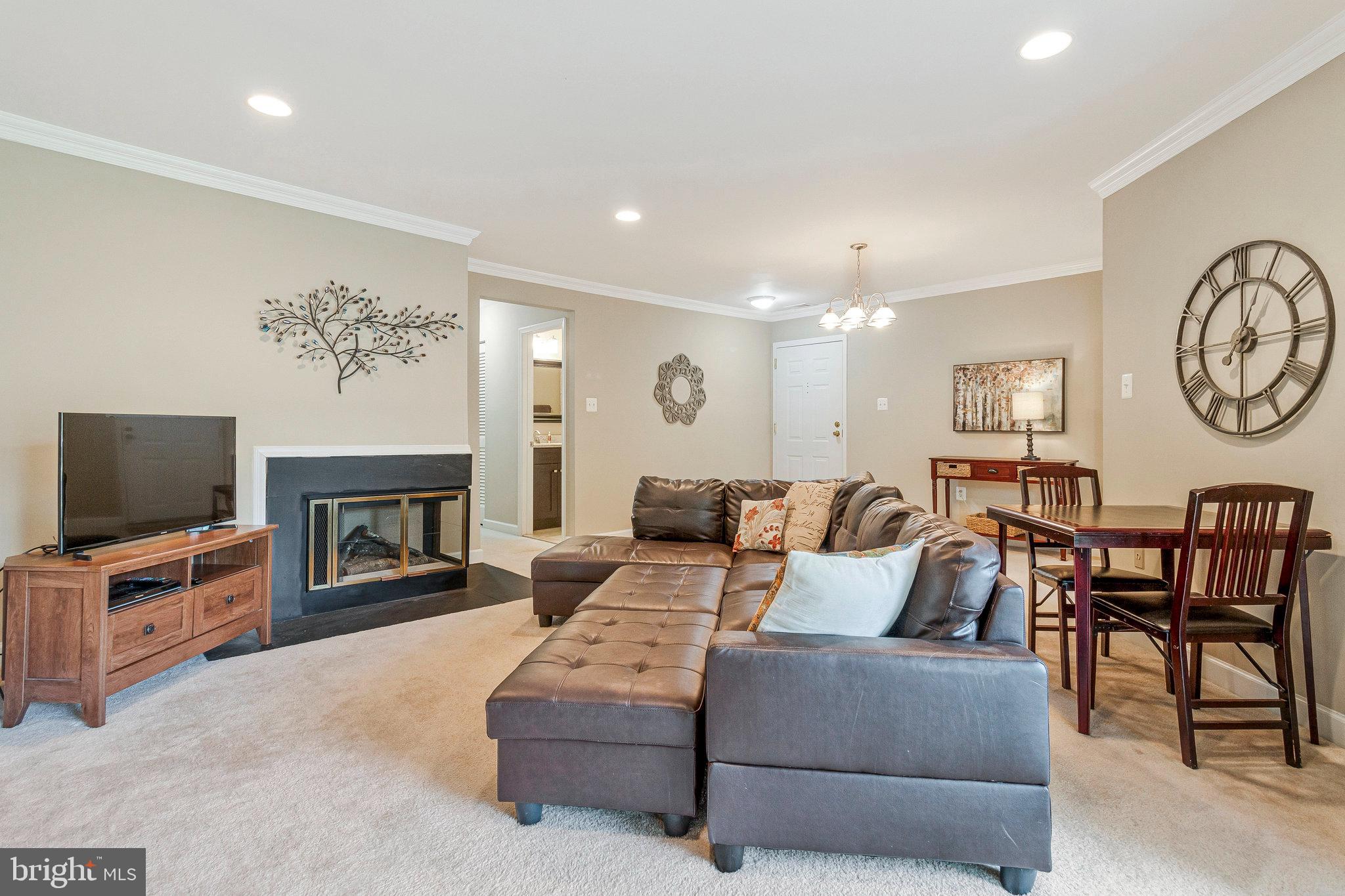 7596 LAKESIDE VILLAGE DRIVE J