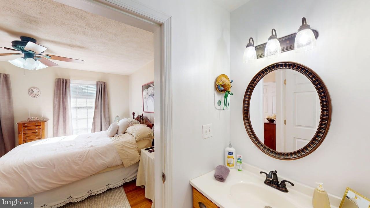 AIRPORT ADDITION - Residential