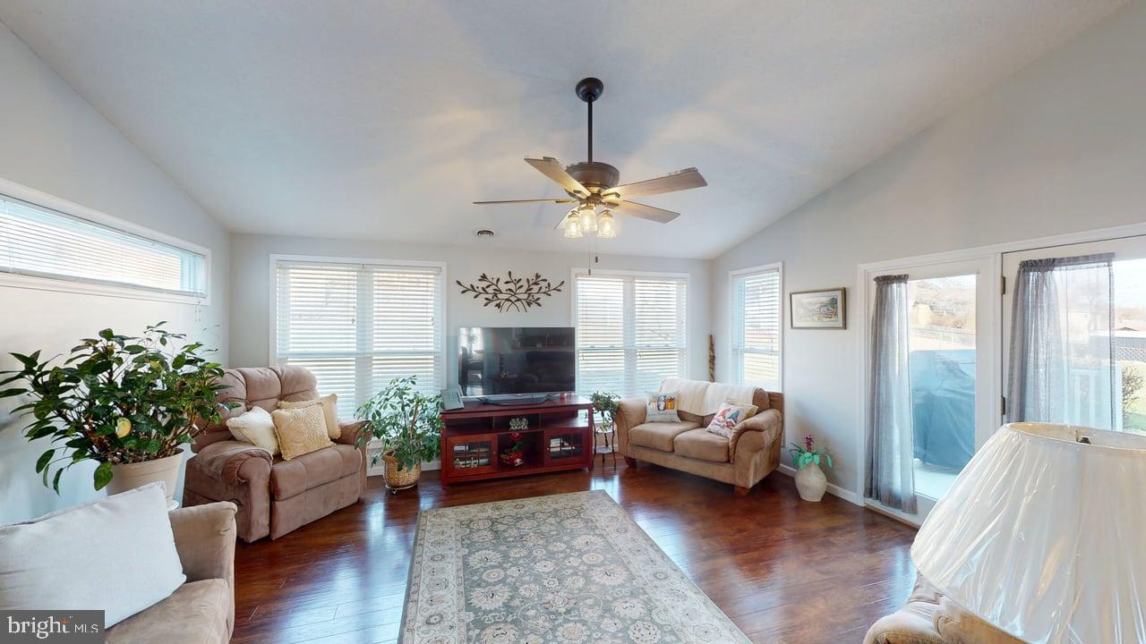 AIRPORT ADDITION - Residential