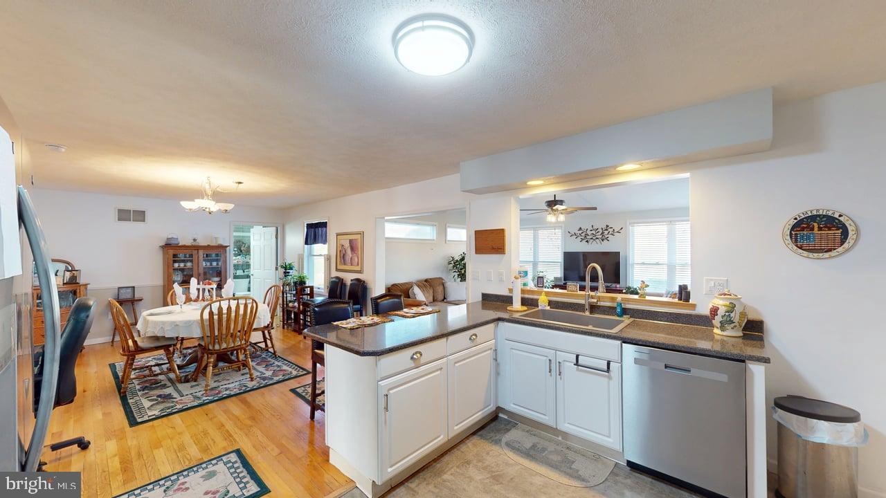 AIRPORT ADDITION - Residential