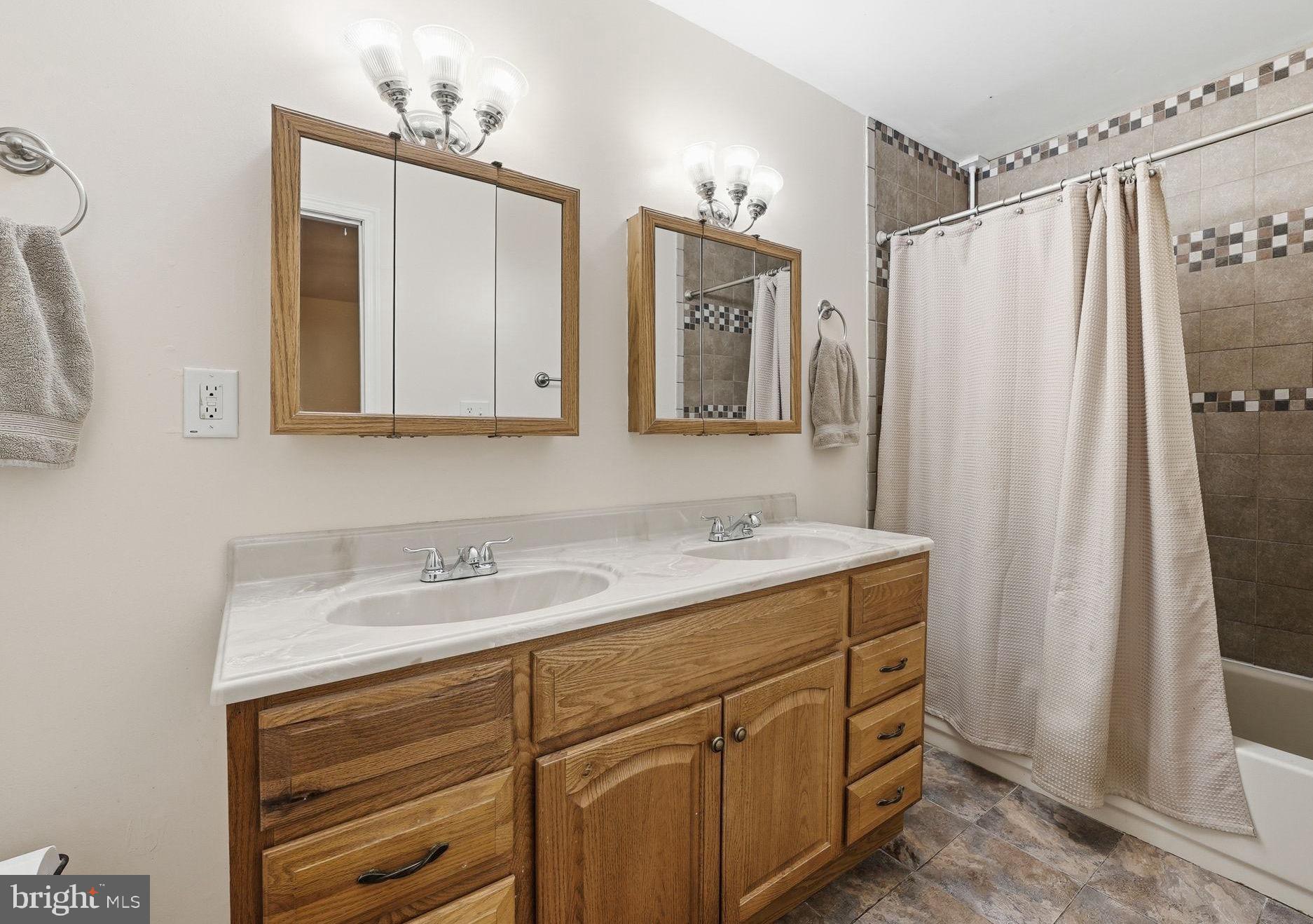 SUDLEY - Residential