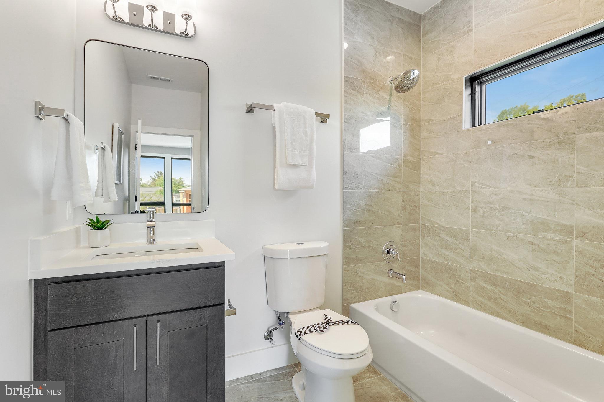 ROSEMONT - Residential