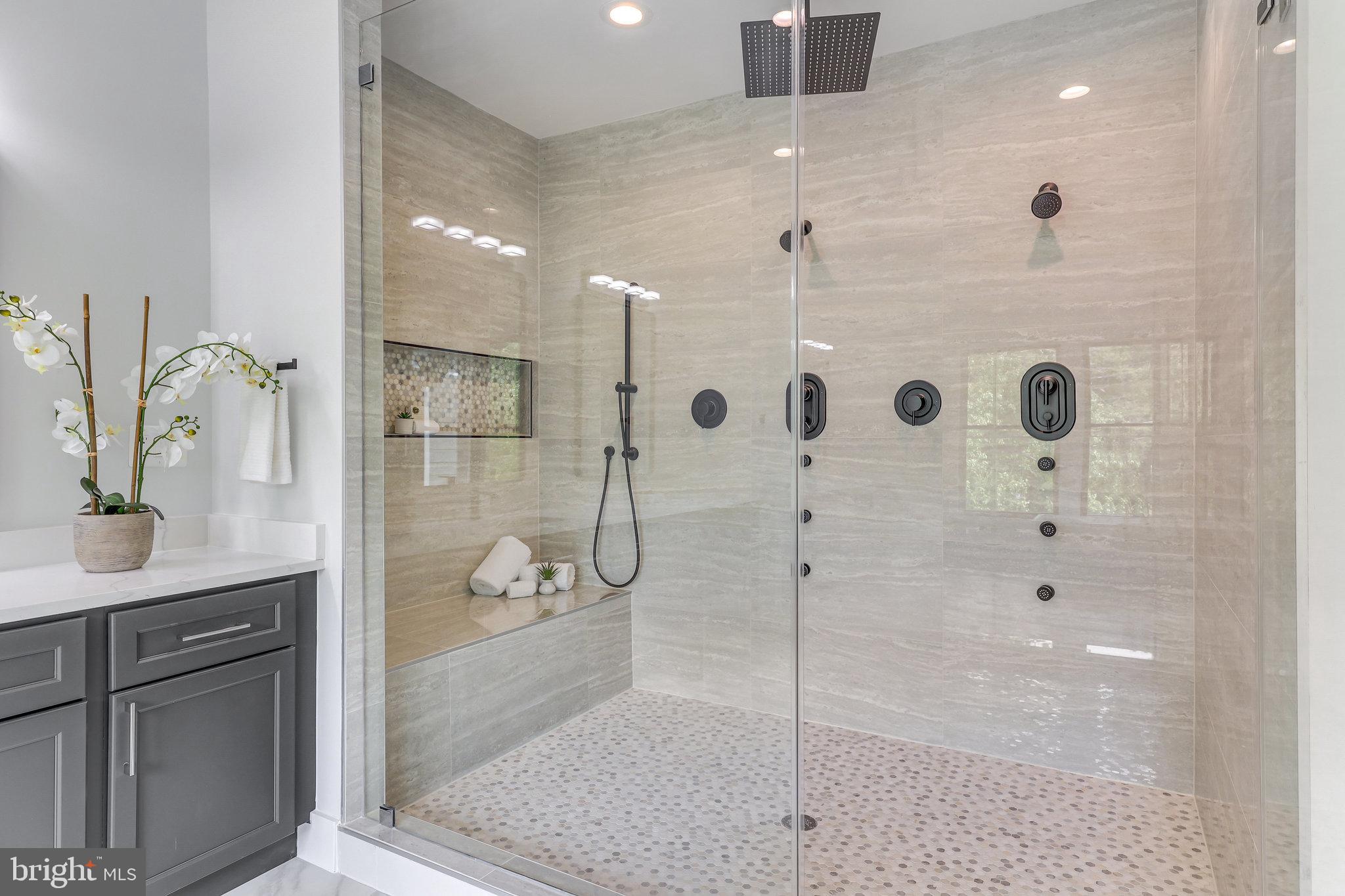 ROSEMONT - Residential