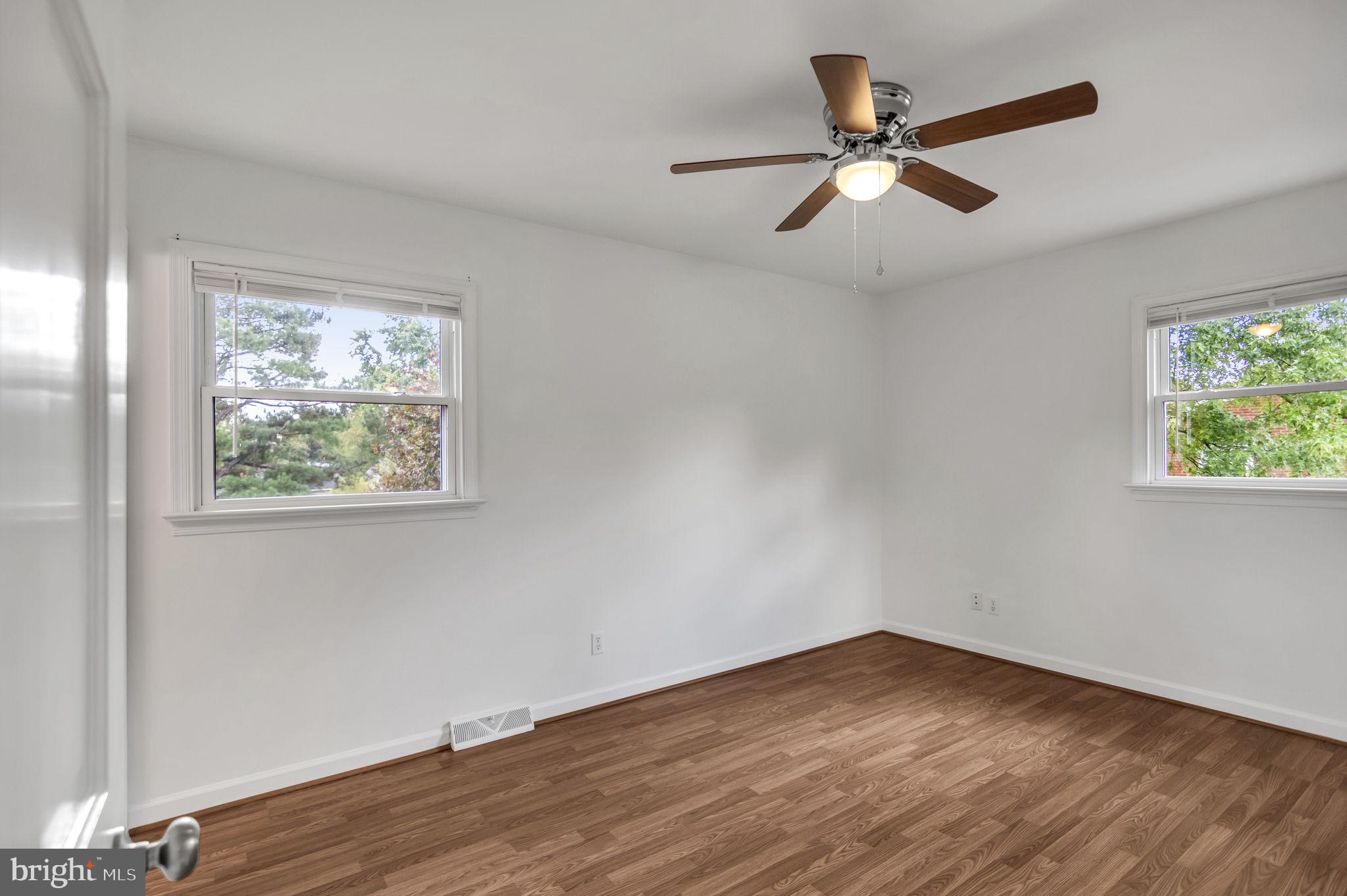 NORTH FERRY FARMS - Residential