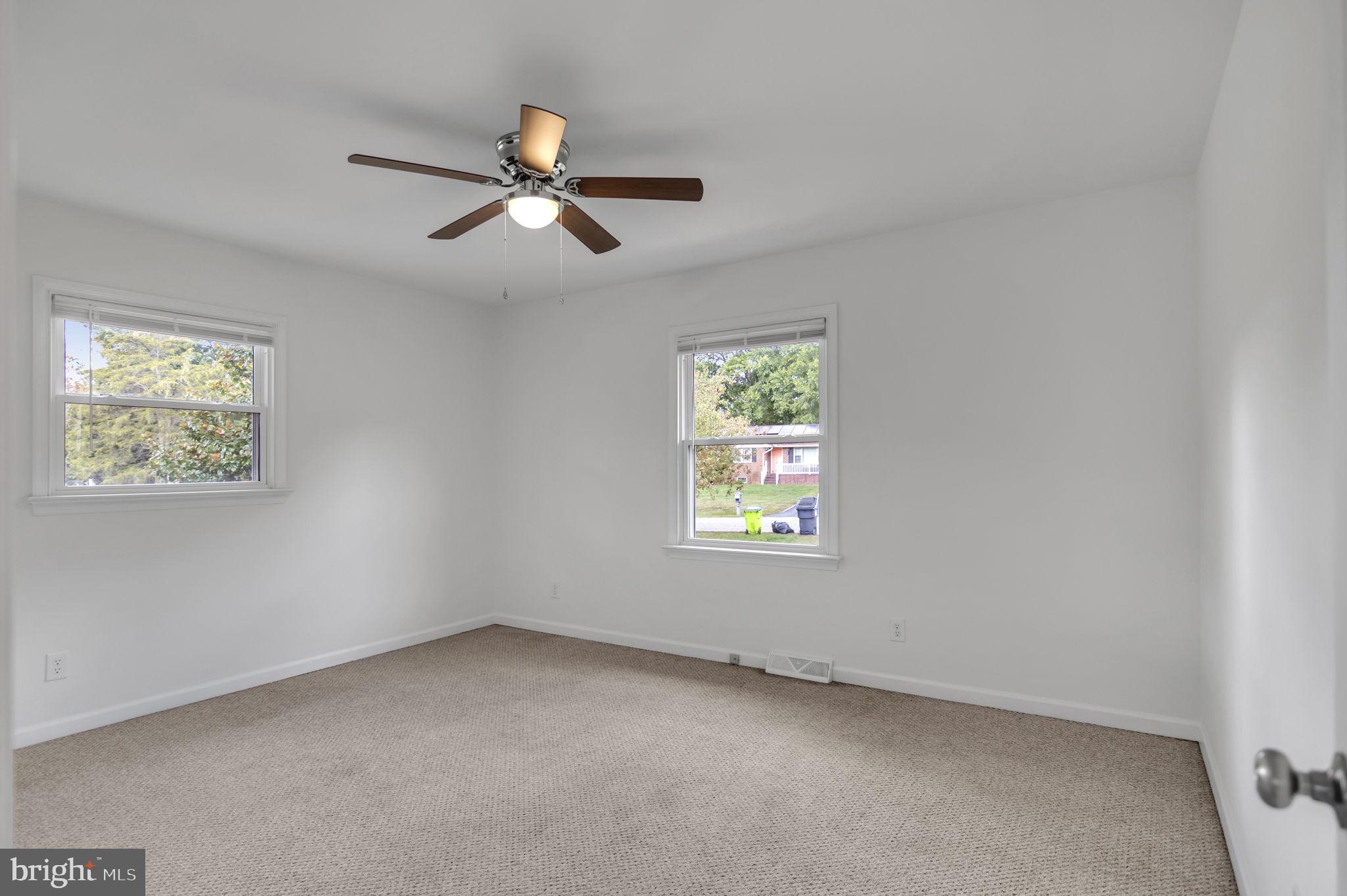 NORTH FERRY FARMS - Residential