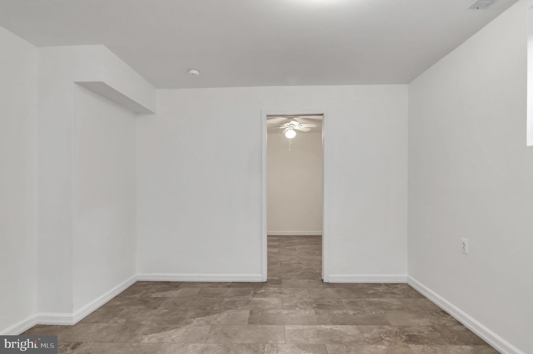 NORTH FERRY FARMS - Residential