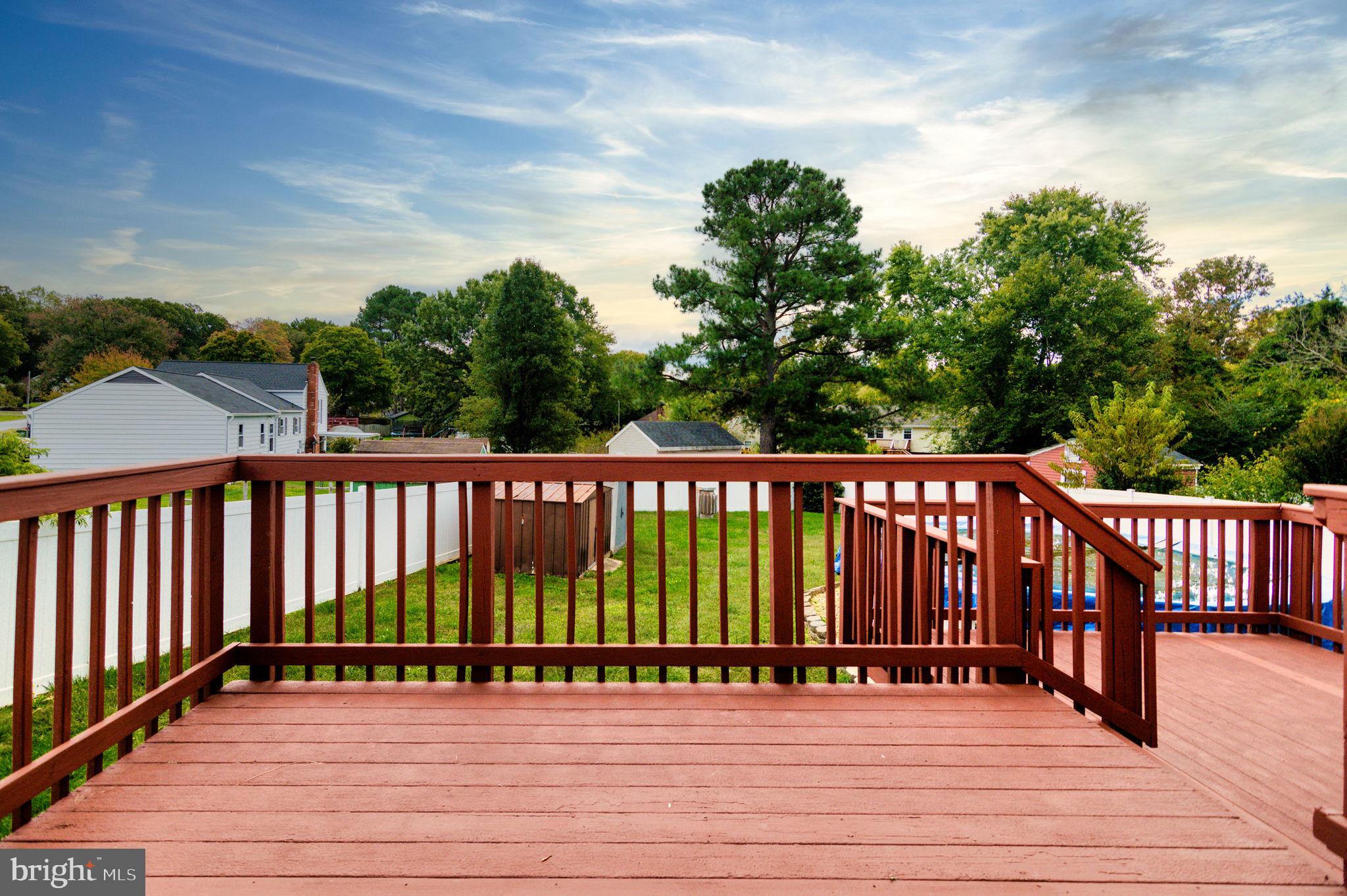 NORTH FERRY FARMS - Residential