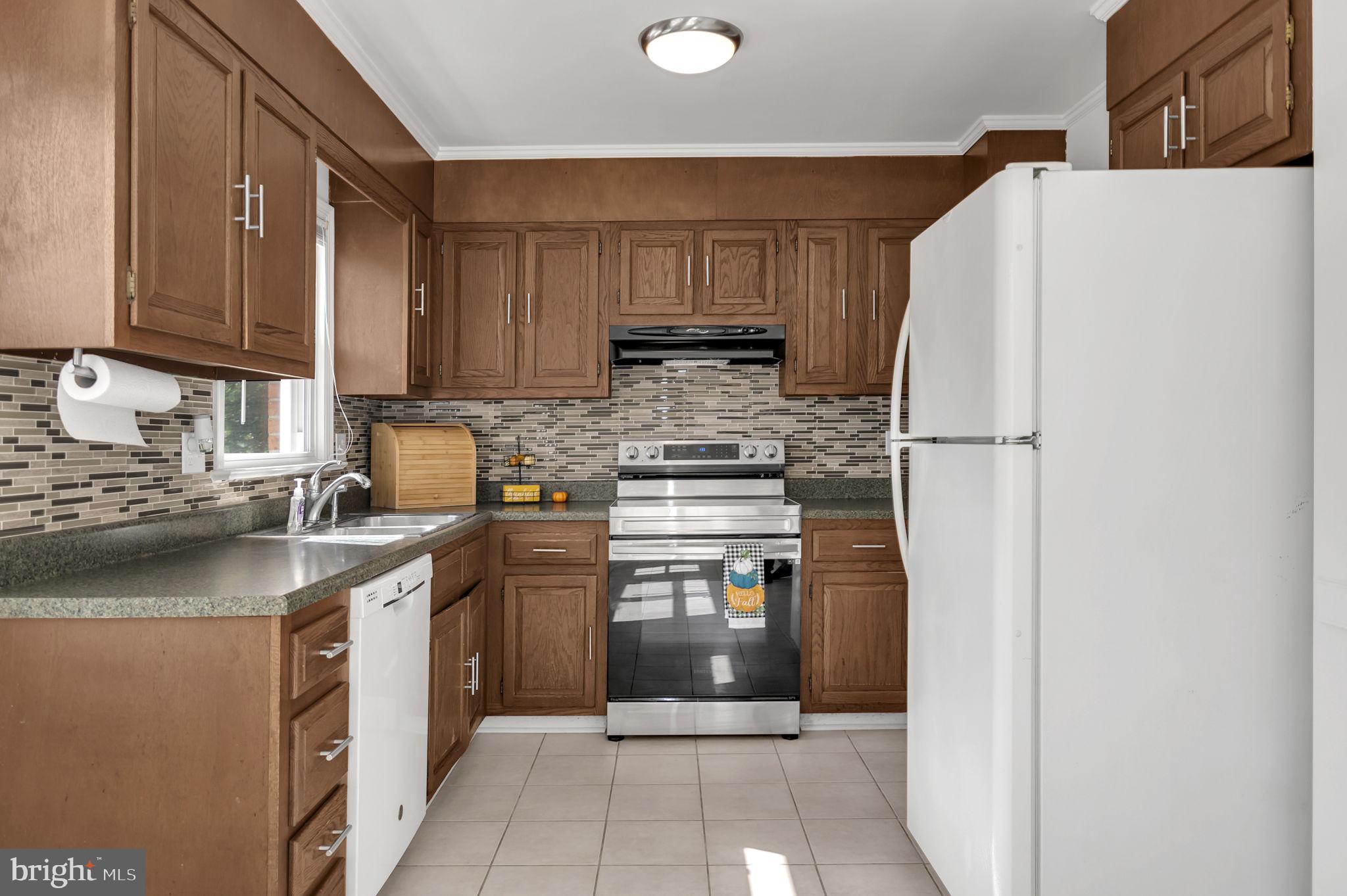 NORTH FERRY FARMS - Residential