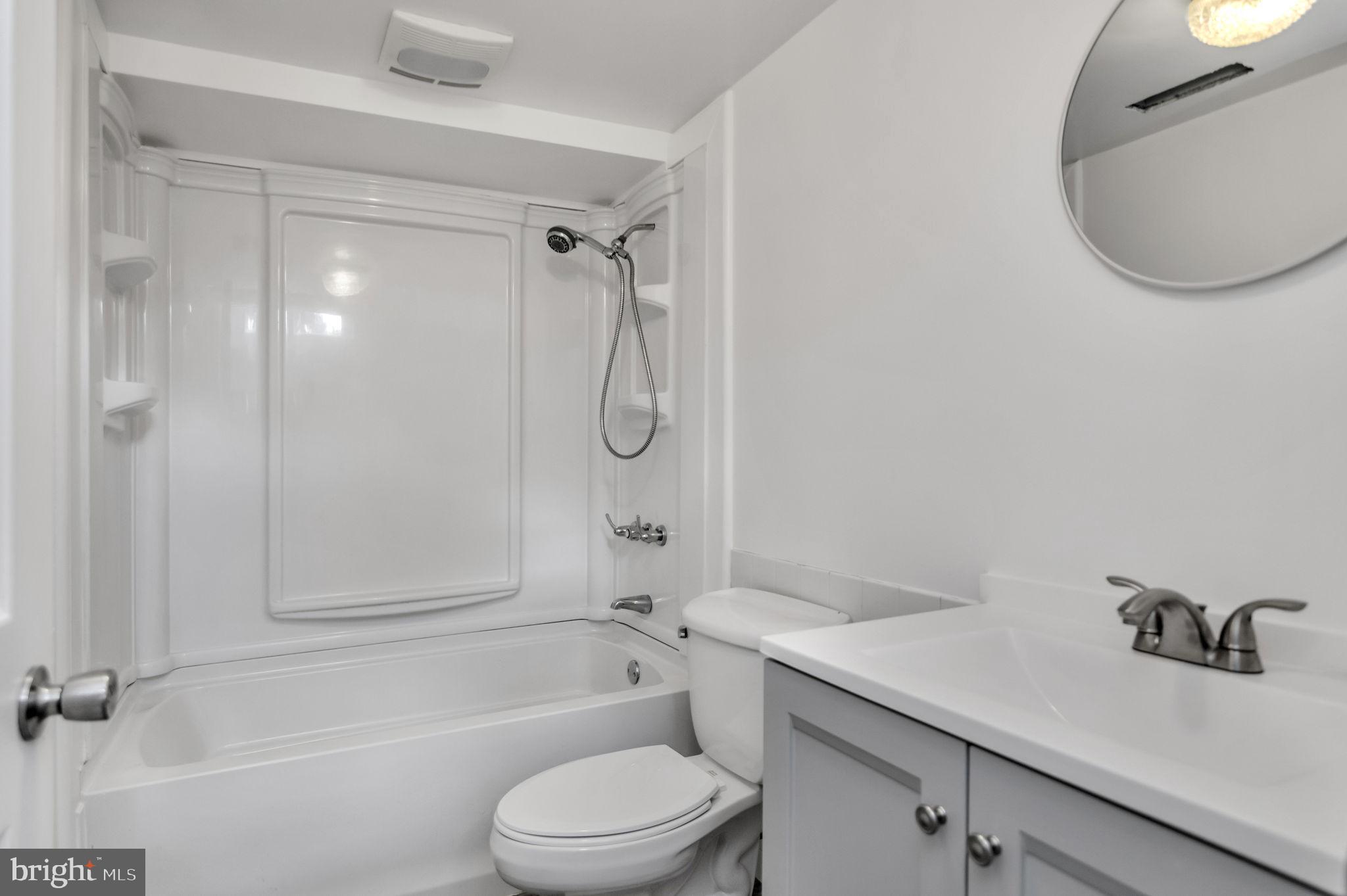 NORTH FERRY FARMS - Residential