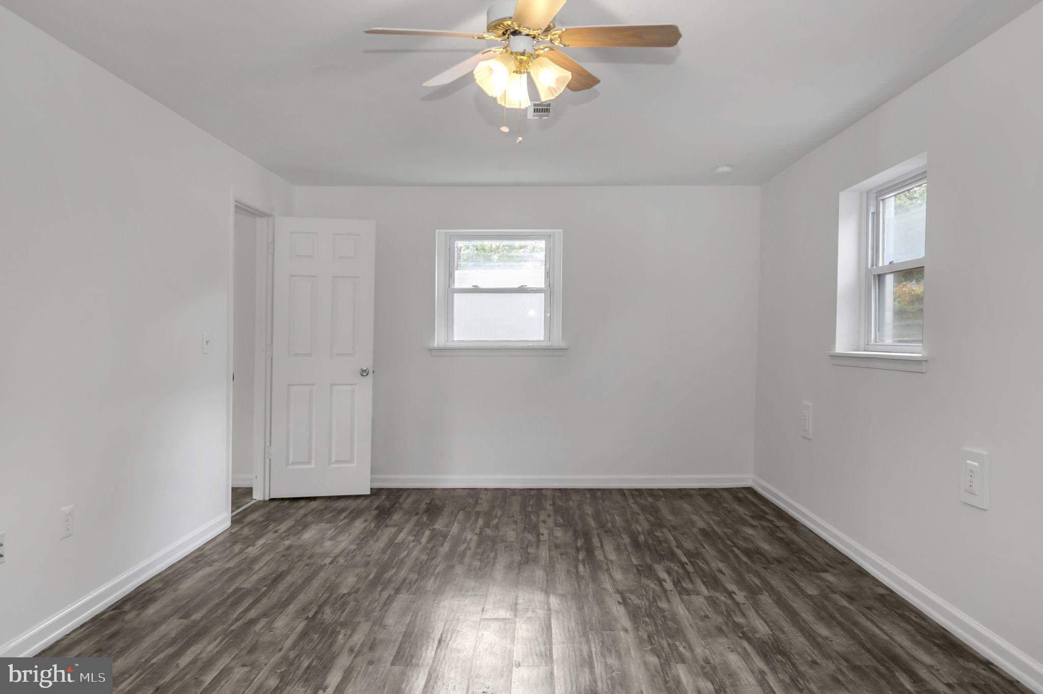 NORTH FERRY FARMS - Residential