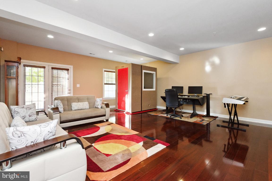 FAIR WOOD - Residential