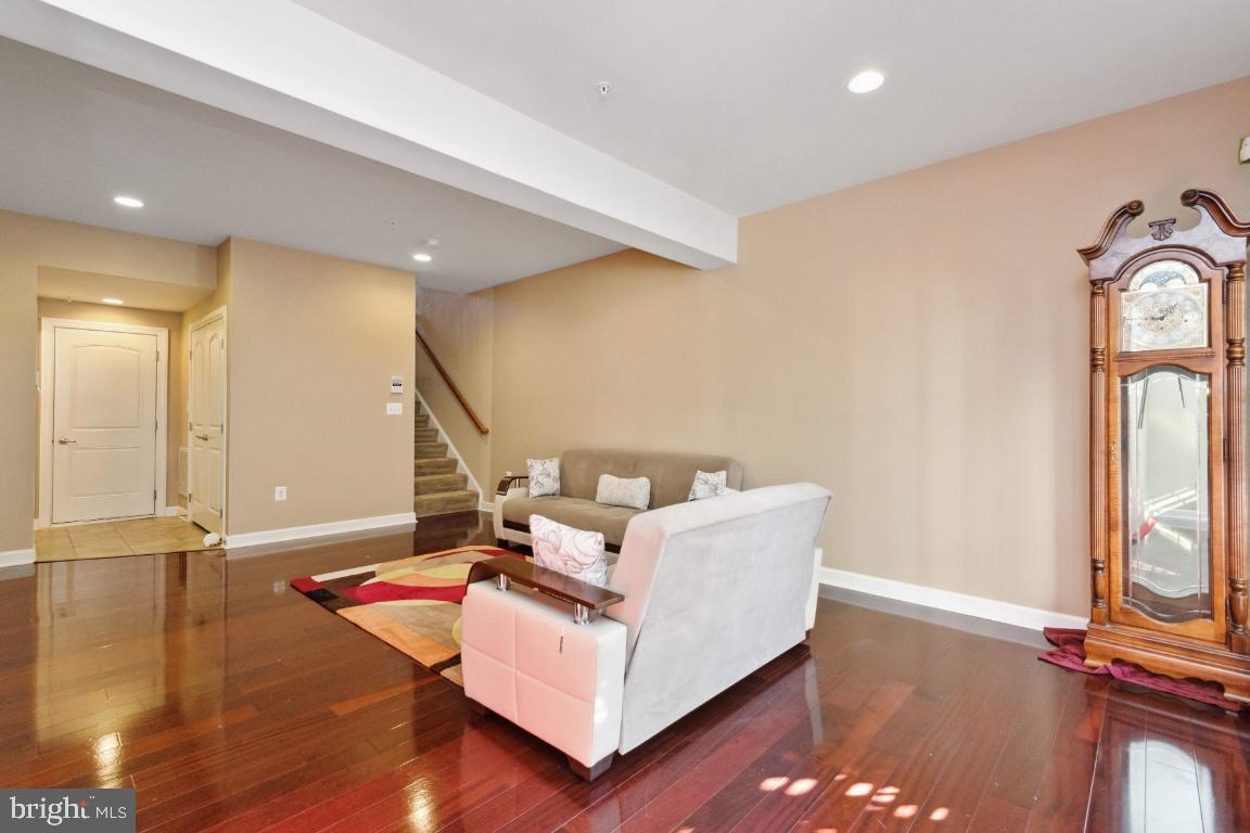 FAIR WOOD - Residential