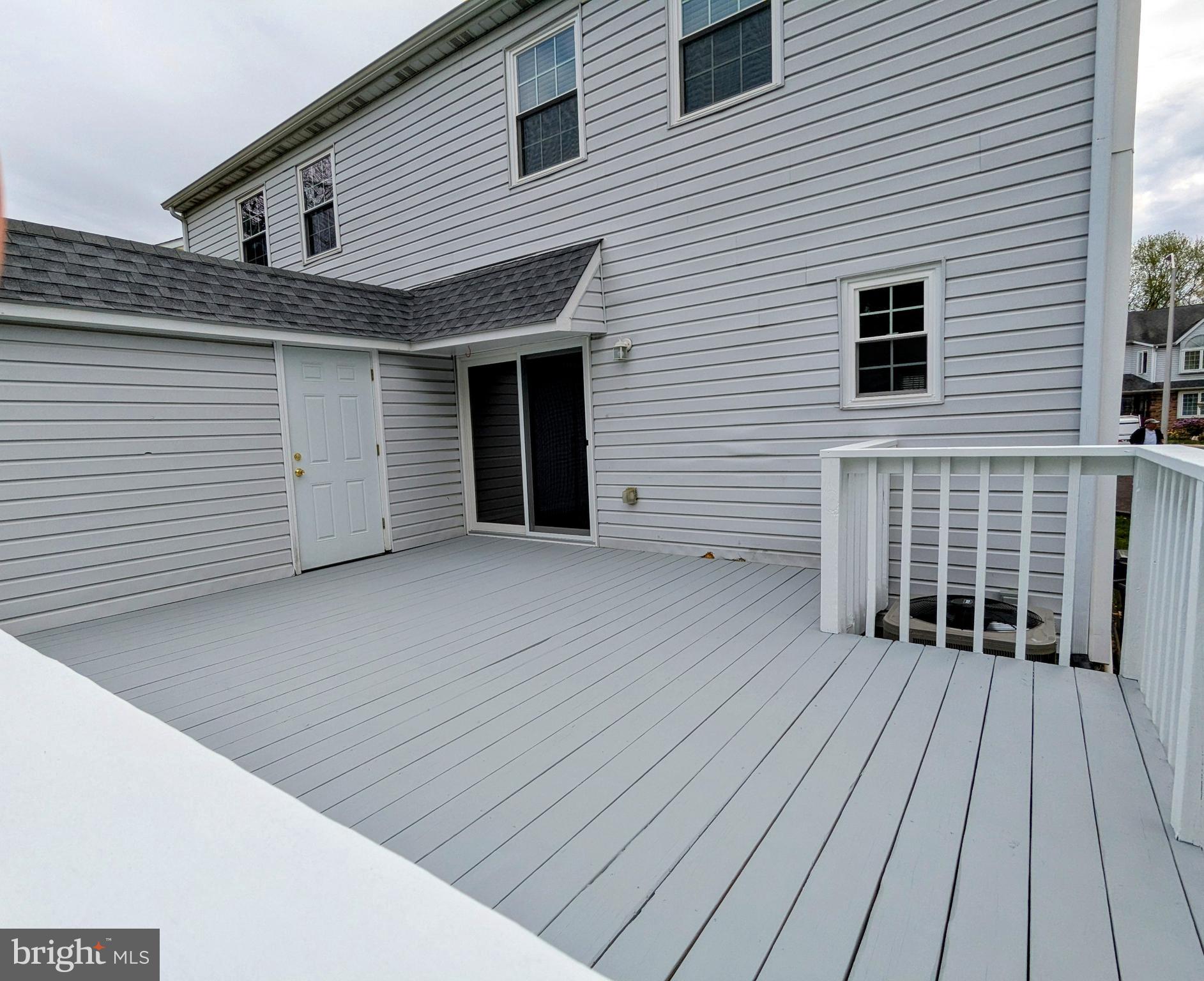 SANDY RIDGE TWINS - Residential Lease