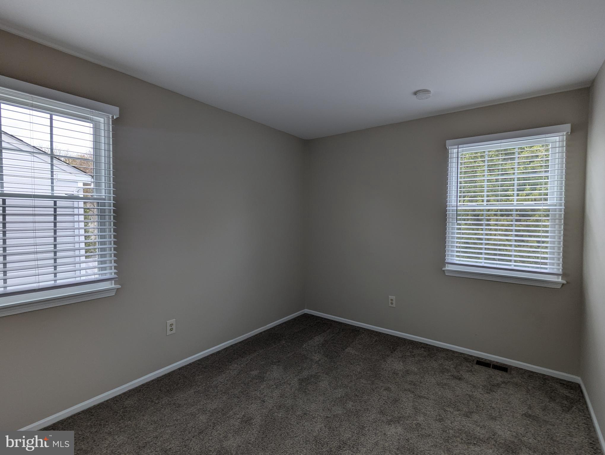 SANDY RIDGE TWINS - Residential Lease