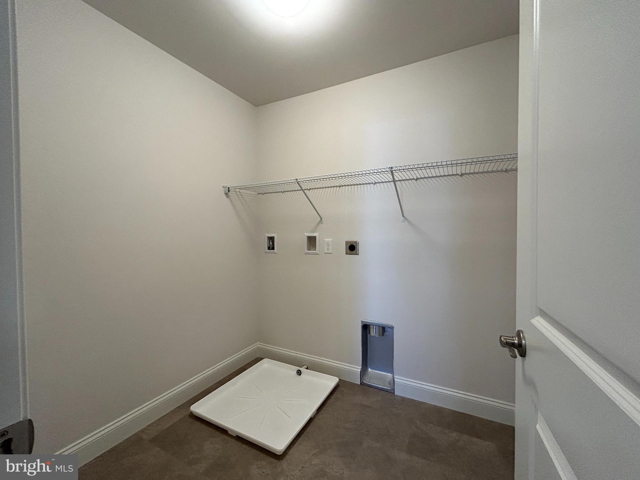 WOODLAND HILLS - Residential