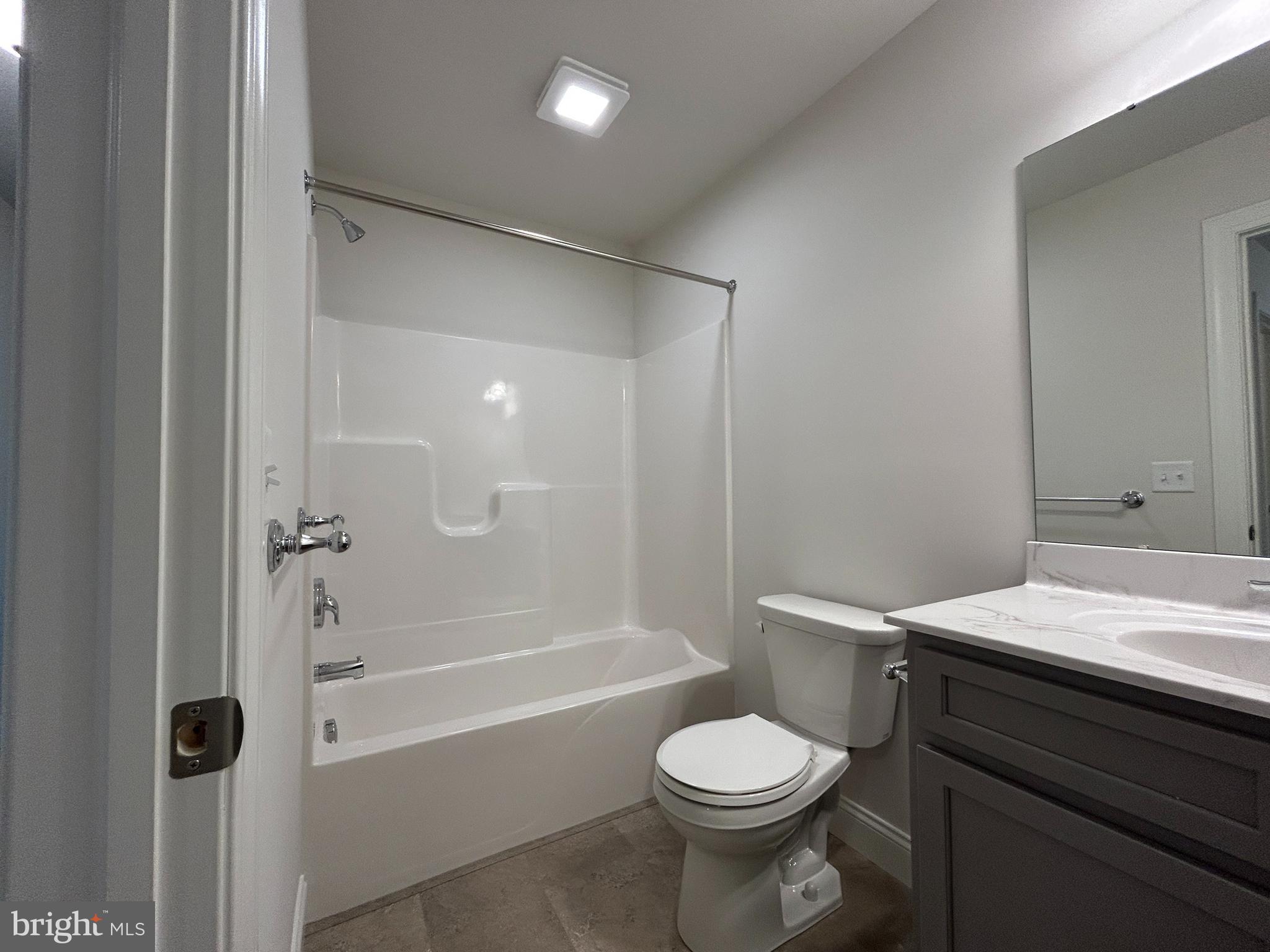 WOODLAND HILLS - Residential