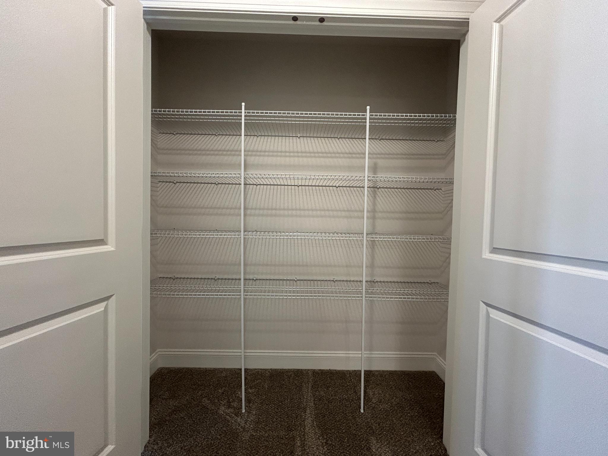 WOODLAND HILLS - Residential