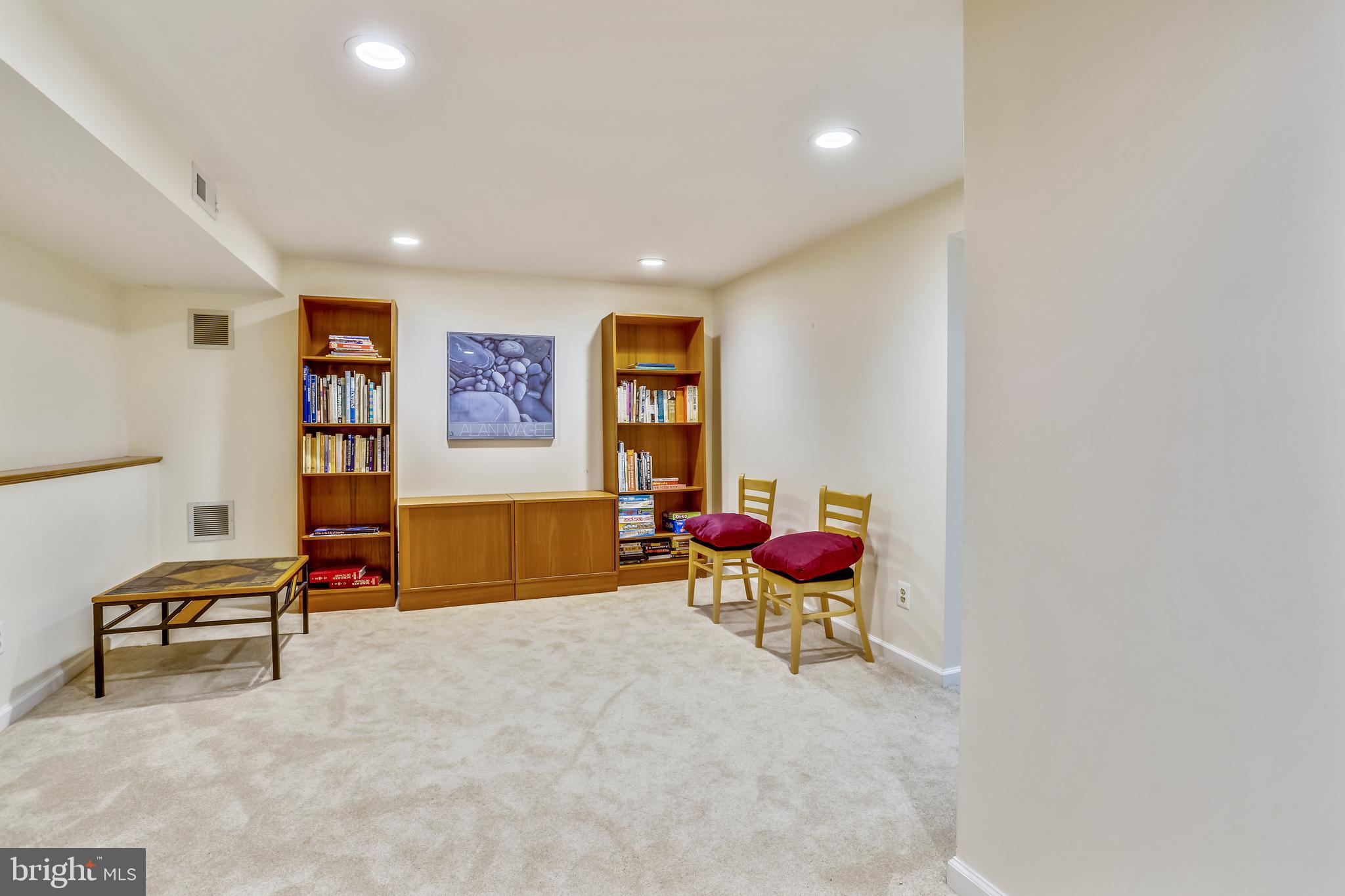 BRADDOCK HEIGHTS - Residential