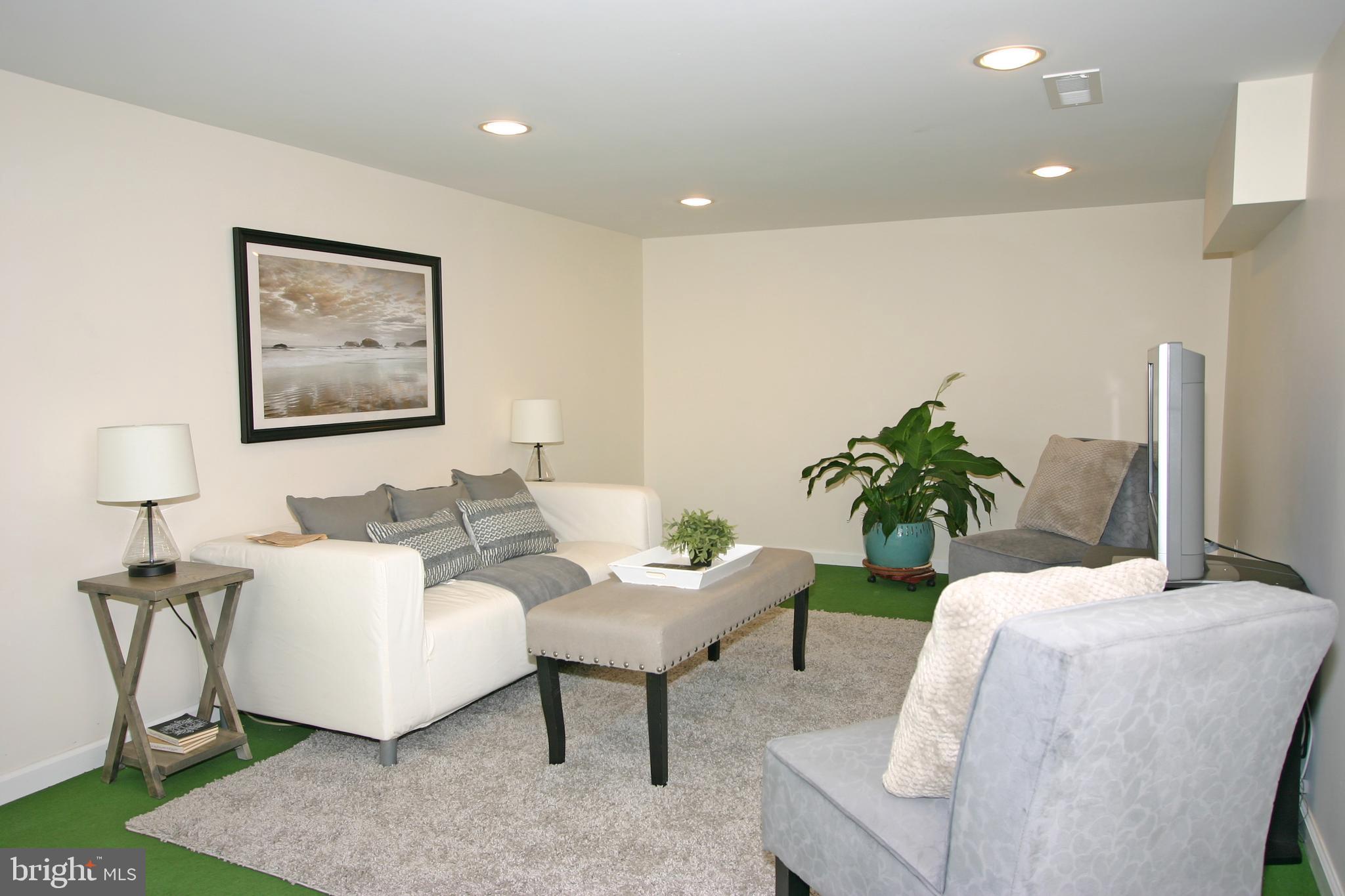 BRADDOCK HEIGHTS - Residential