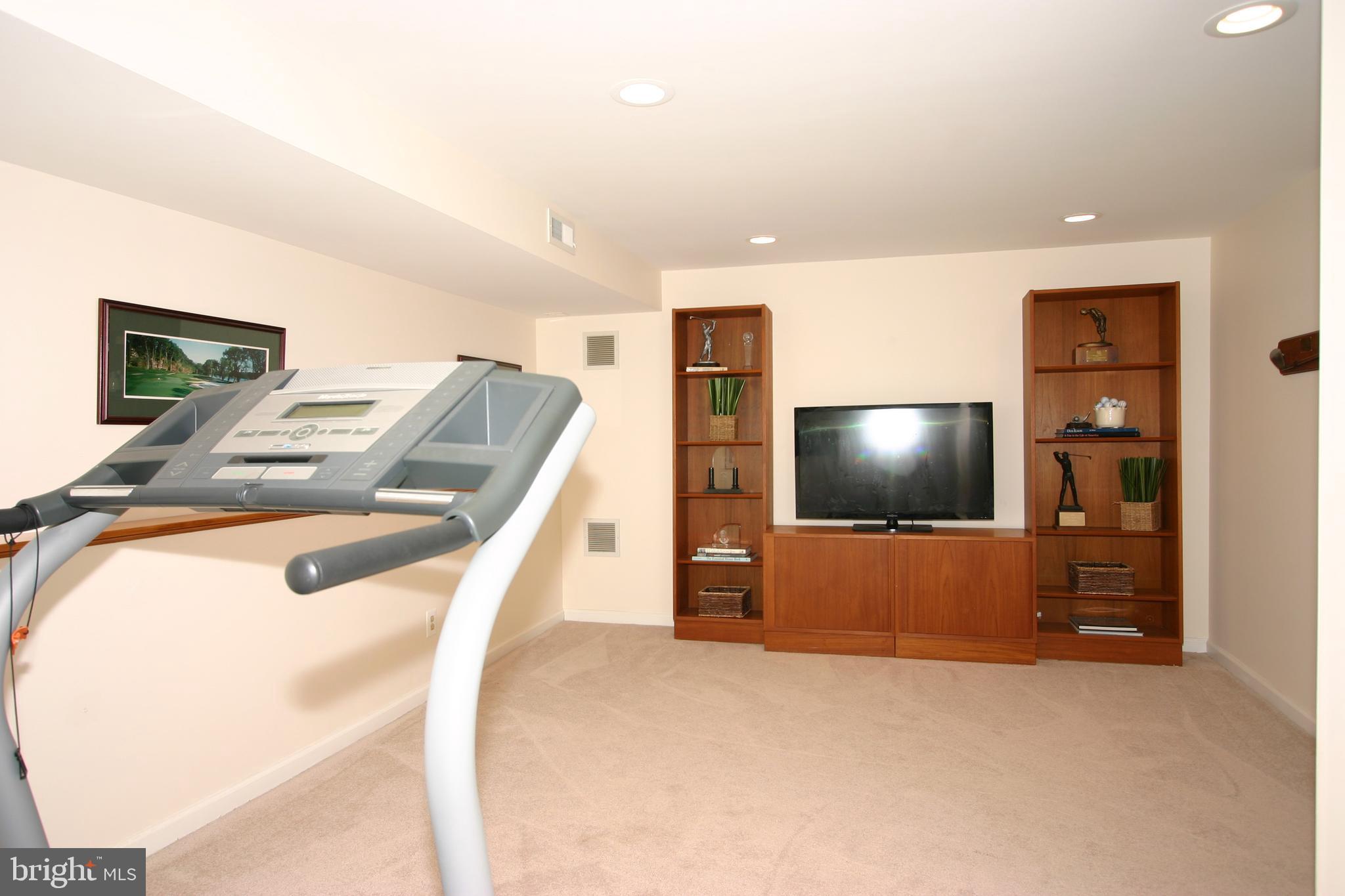 BRADDOCK HEIGHTS - Residential