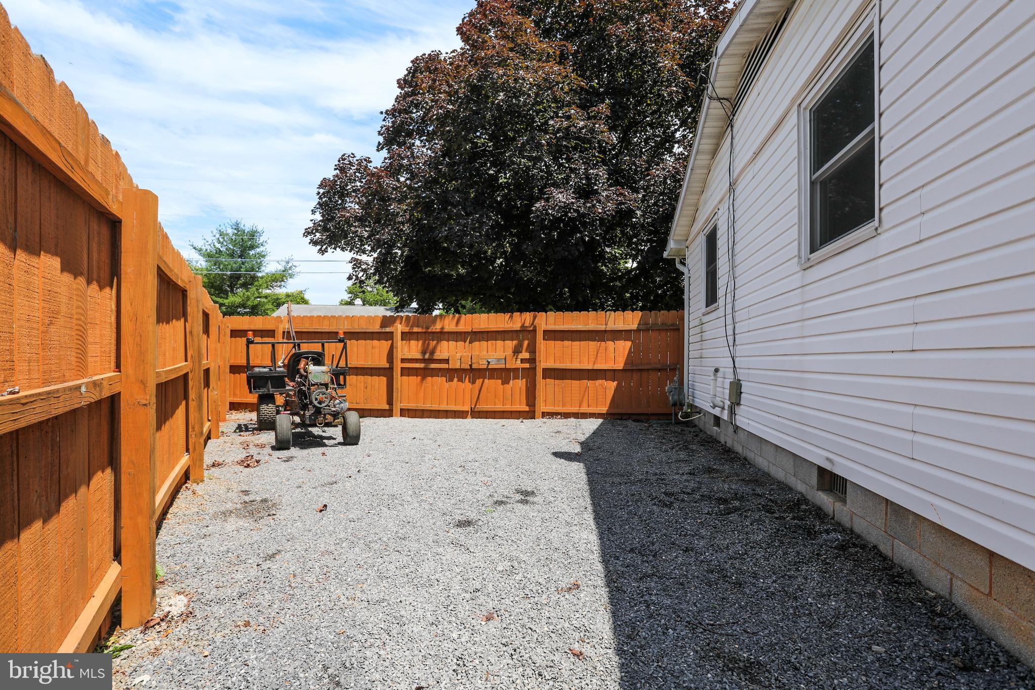 FOREST HILLS - Residential