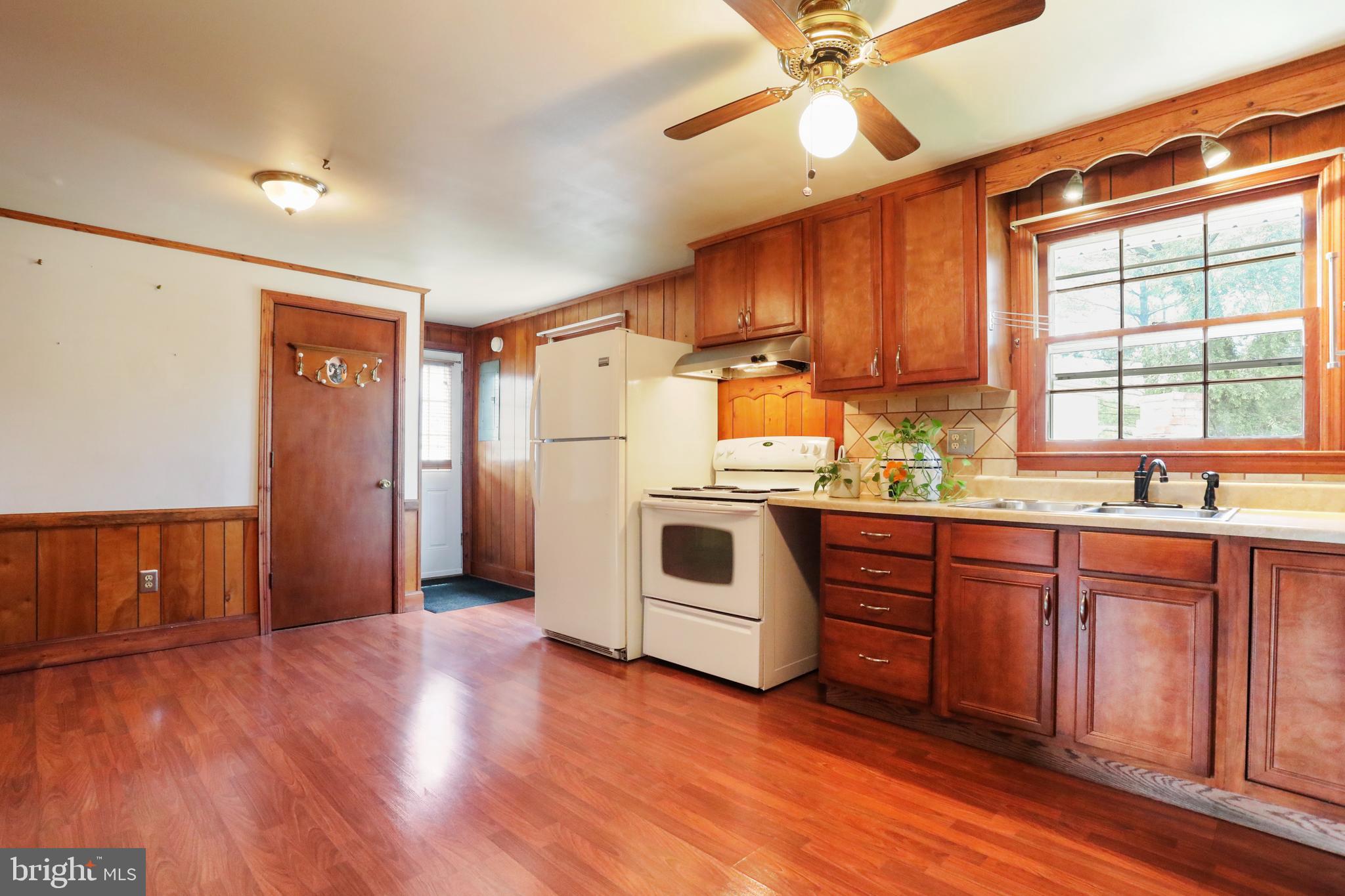 FOREST HILLS - Residential