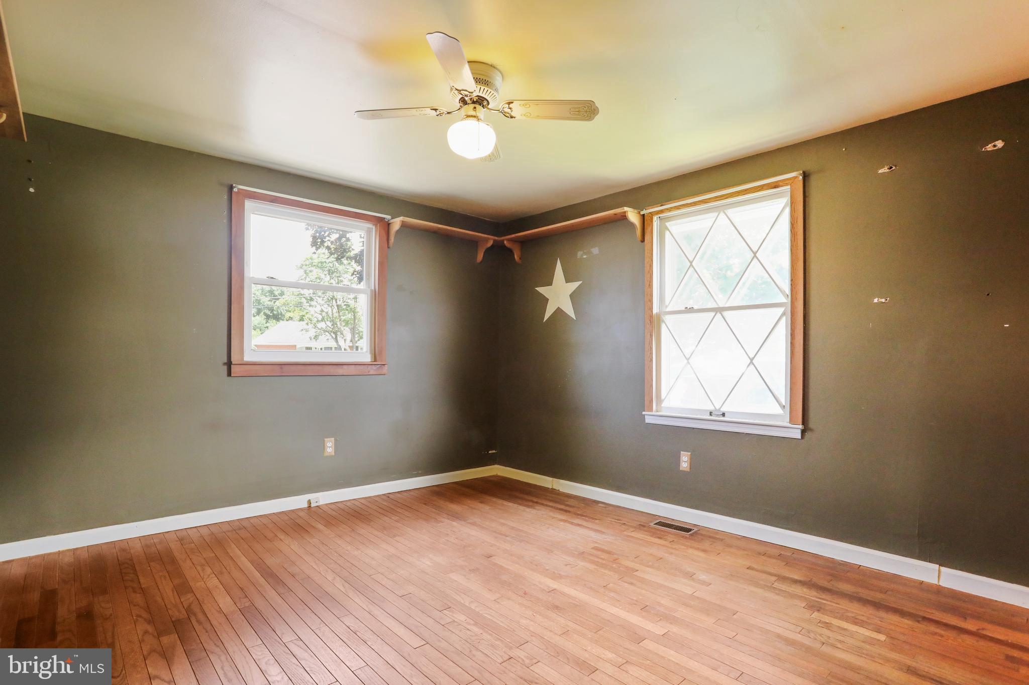 FOREST HILLS - Residential