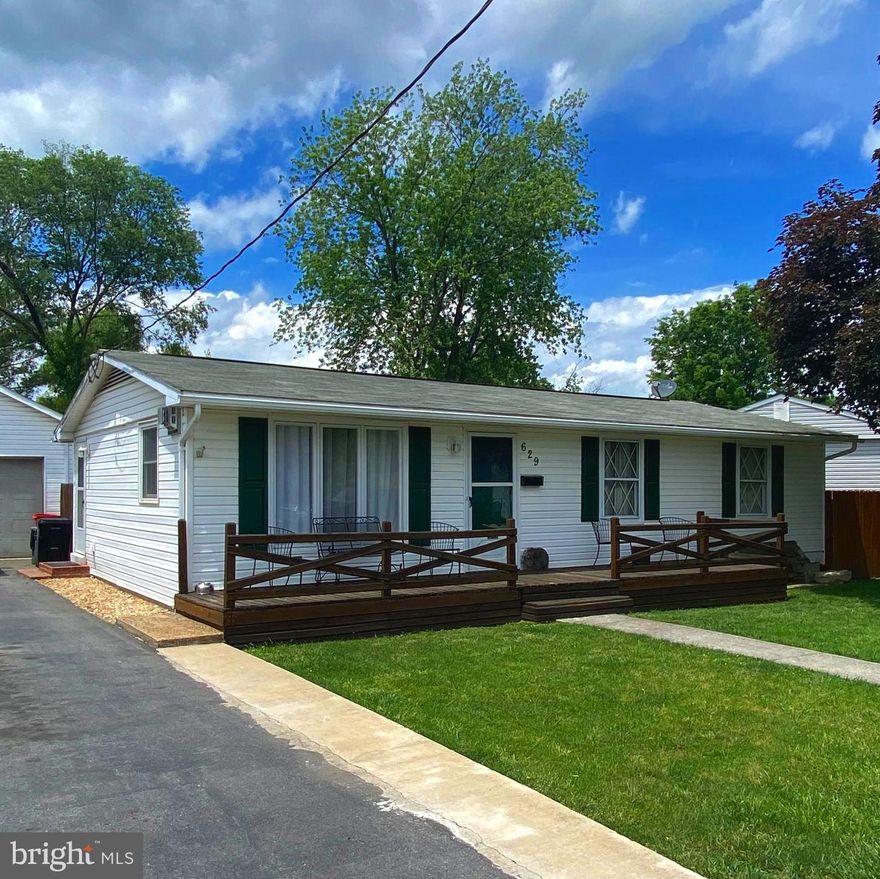 This well-maintained 3 bedroom and 1 bathroom ranch home is conveniently located close to much of Winchester’s shopping and restaurants.  The kitchen has updated cabinets and tile backsplash and the living room has a natural gas fireplace.  There are wood floors in the living room.  Outside, the home boasts off-street parking and a 6-foot wooden fence enclosing the entire back yard.  Need more space?  There is plenty in the 16x34 detached garage that has electric and natural gas heating. Property is being sold "as-is".