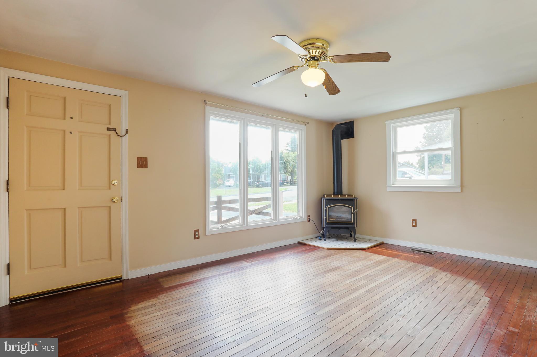 FOREST HILLS - Residential