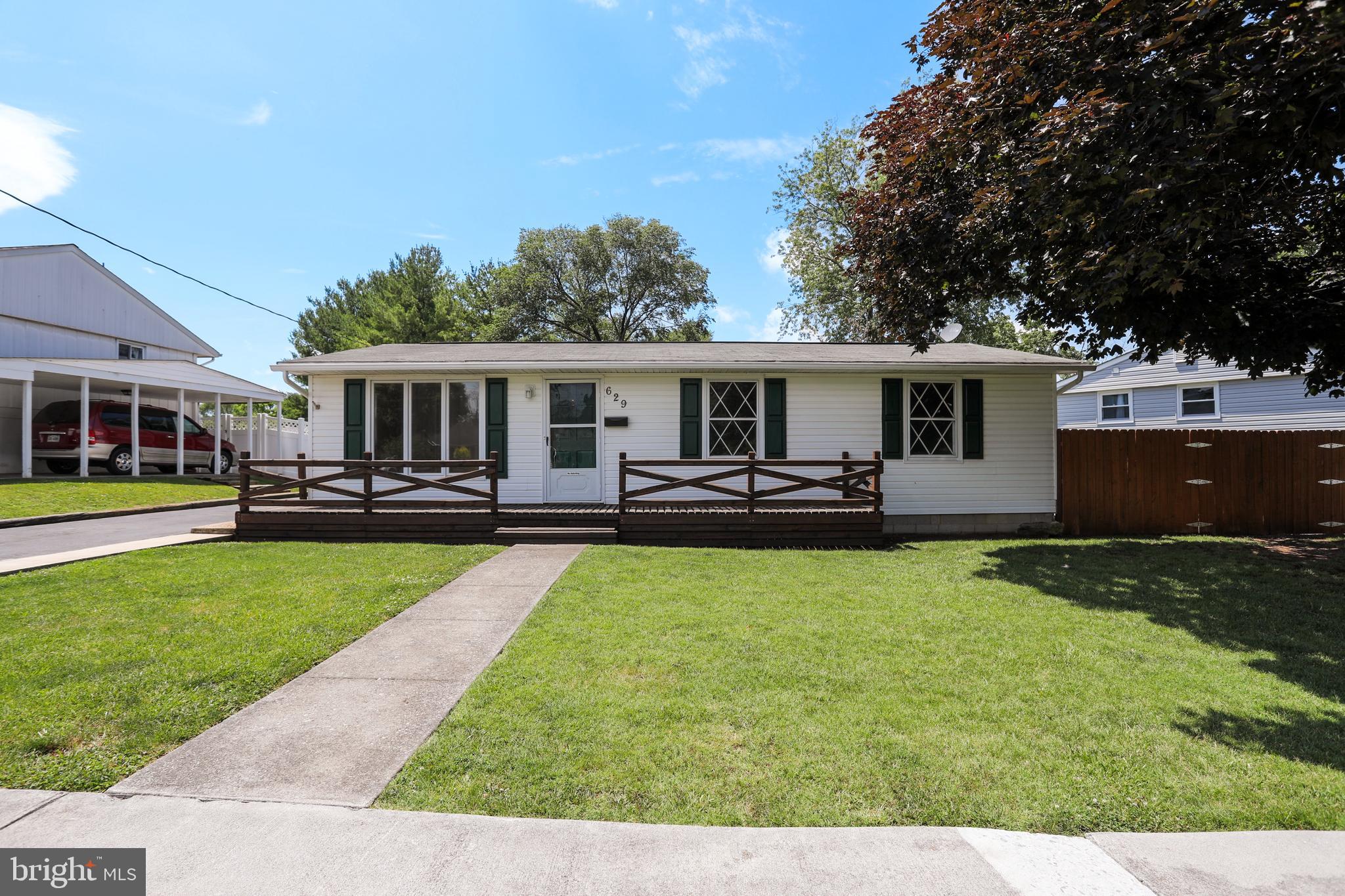 FOREST HILLS - Residential