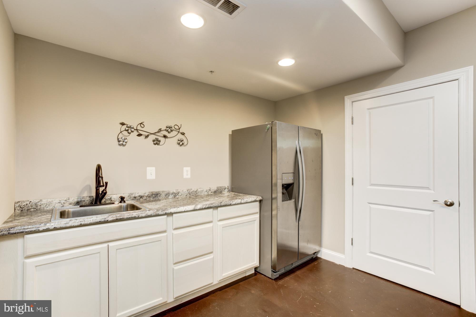 PINEWOOD FARMS - Residential