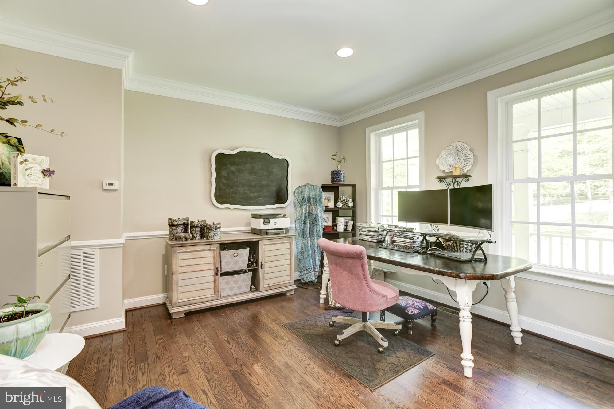 PINEWOOD FARMS - Residential