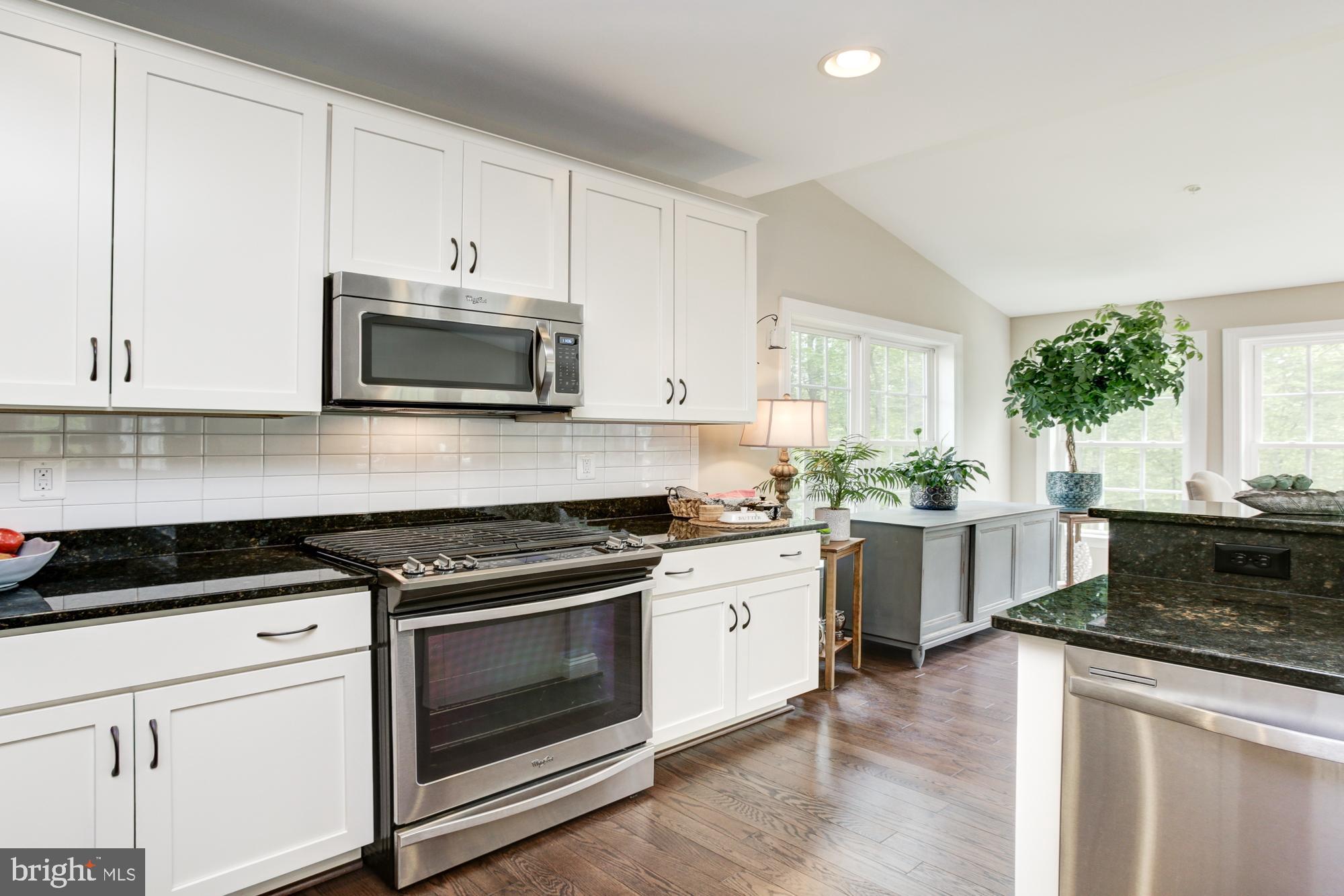 PINEWOOD FARMS - Residential