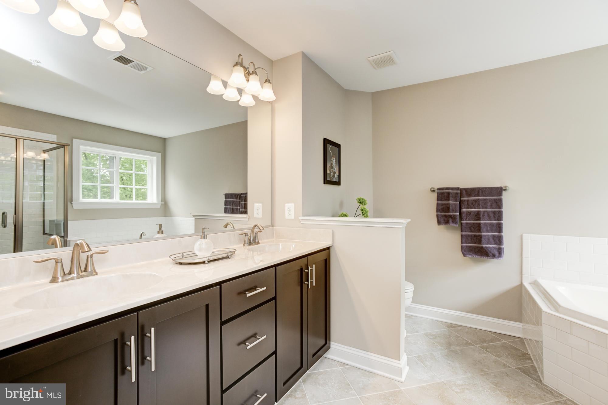 PINEWOOD FARMS - Residential