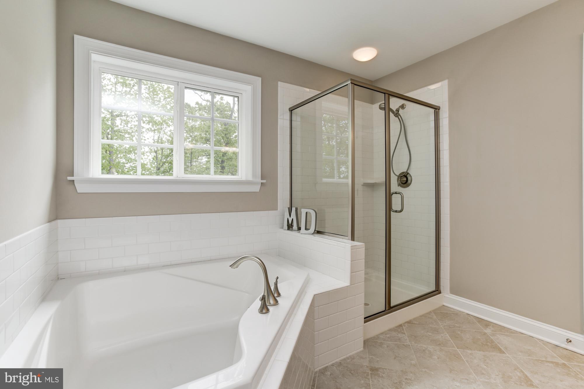 PINEWOOD FARMS - Residential