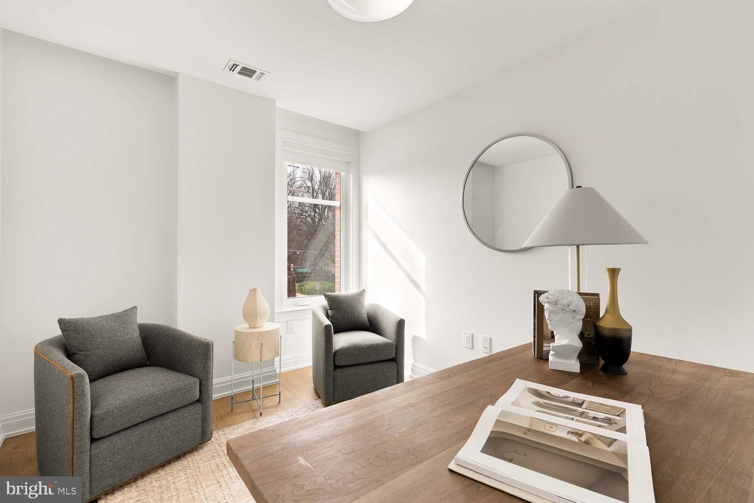 CHEVY CHASE - Residential