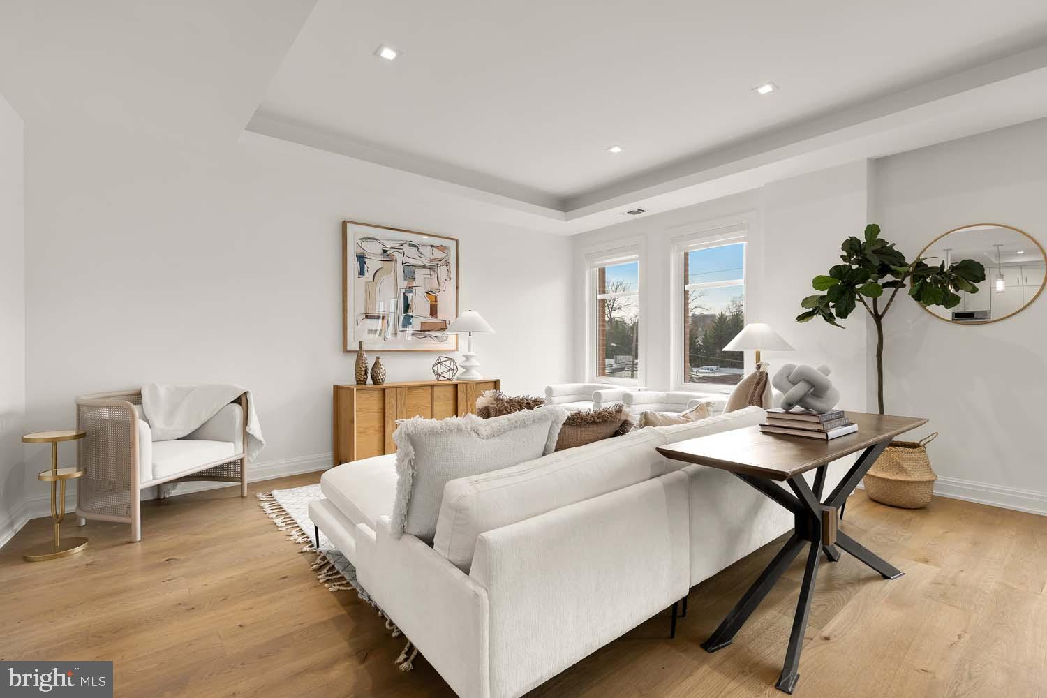 CHEVY CHASE - Residential