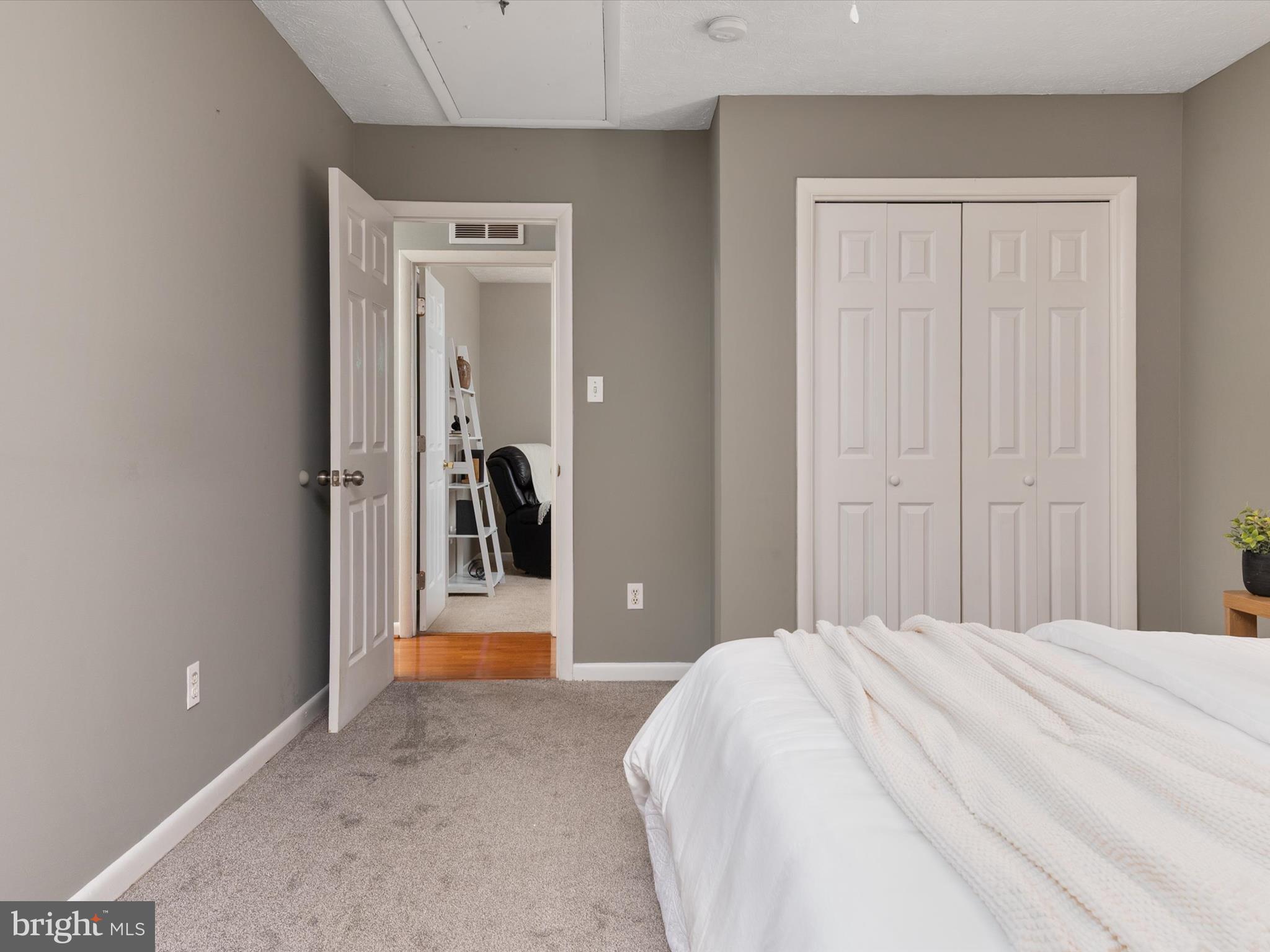 GRAVELY - Residential