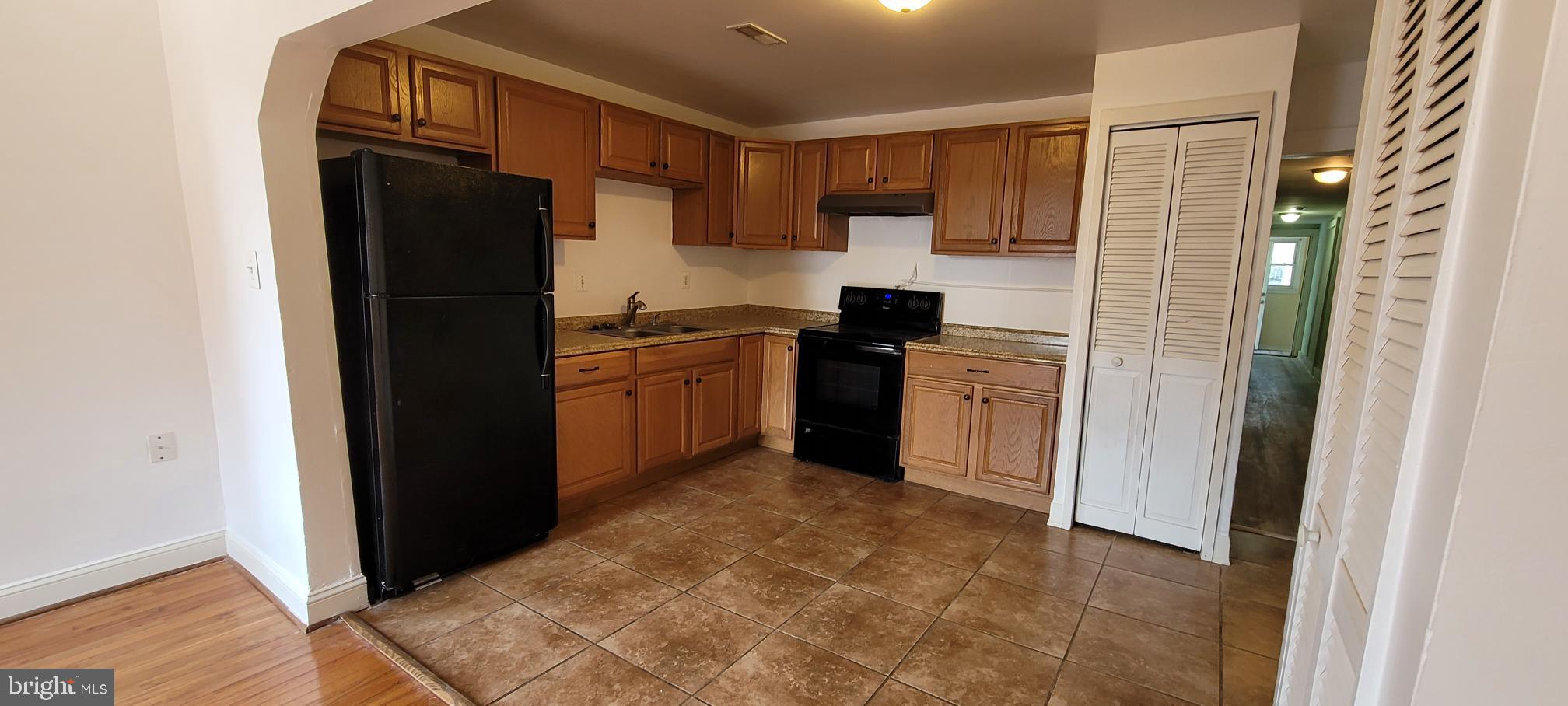 MARSHALL - Commercial Sale