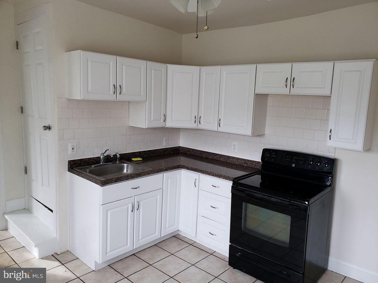 MARSHALL - Commercial Sale